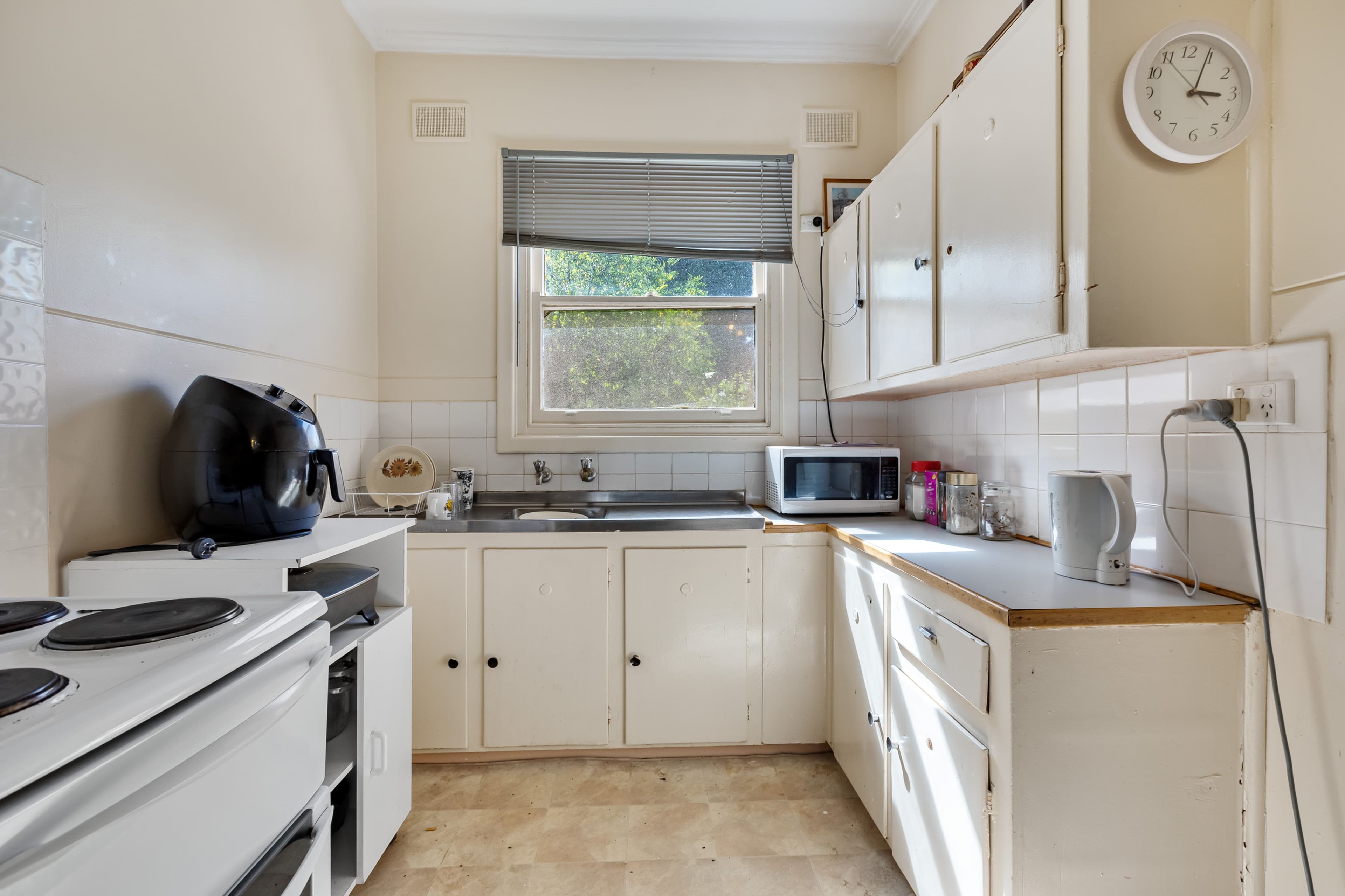 27 Burcombe Street, Elizabeth Vale SA 5112, Elizabeth Vale - Thumbnail 2