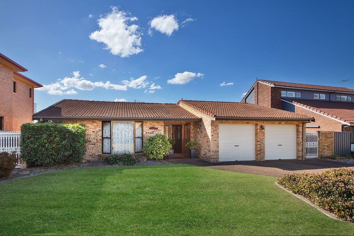 2 Blaxland Drive, Illawong - Image 1