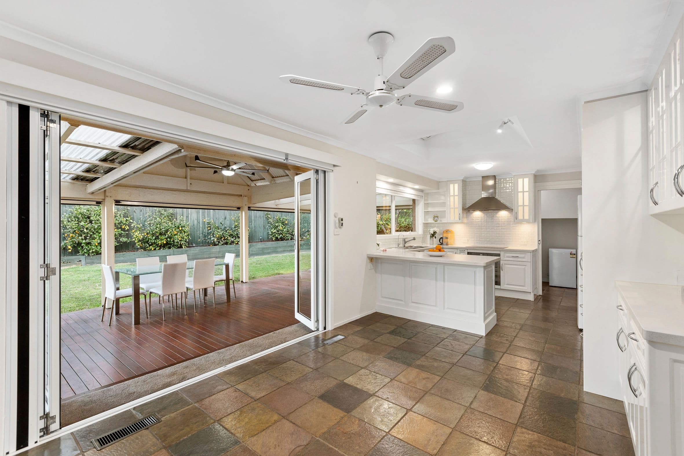 2 Ormonde Court, Diamond Creek VIC 3089, Diamond Creek - Thumbnail 2