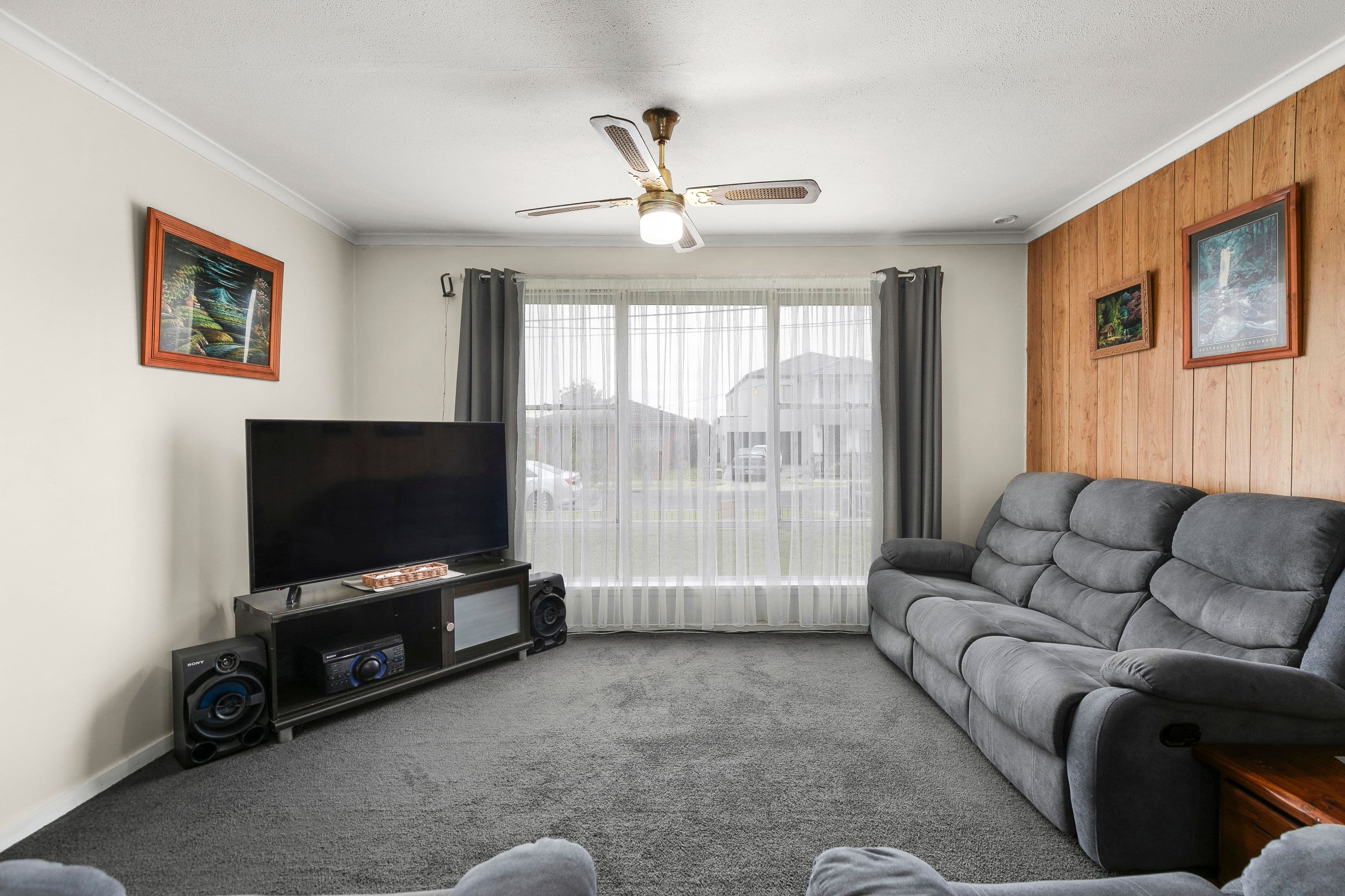 10 Mortlake Avenue, Dallas VIC 3047, Dallas - Thumbnail 2