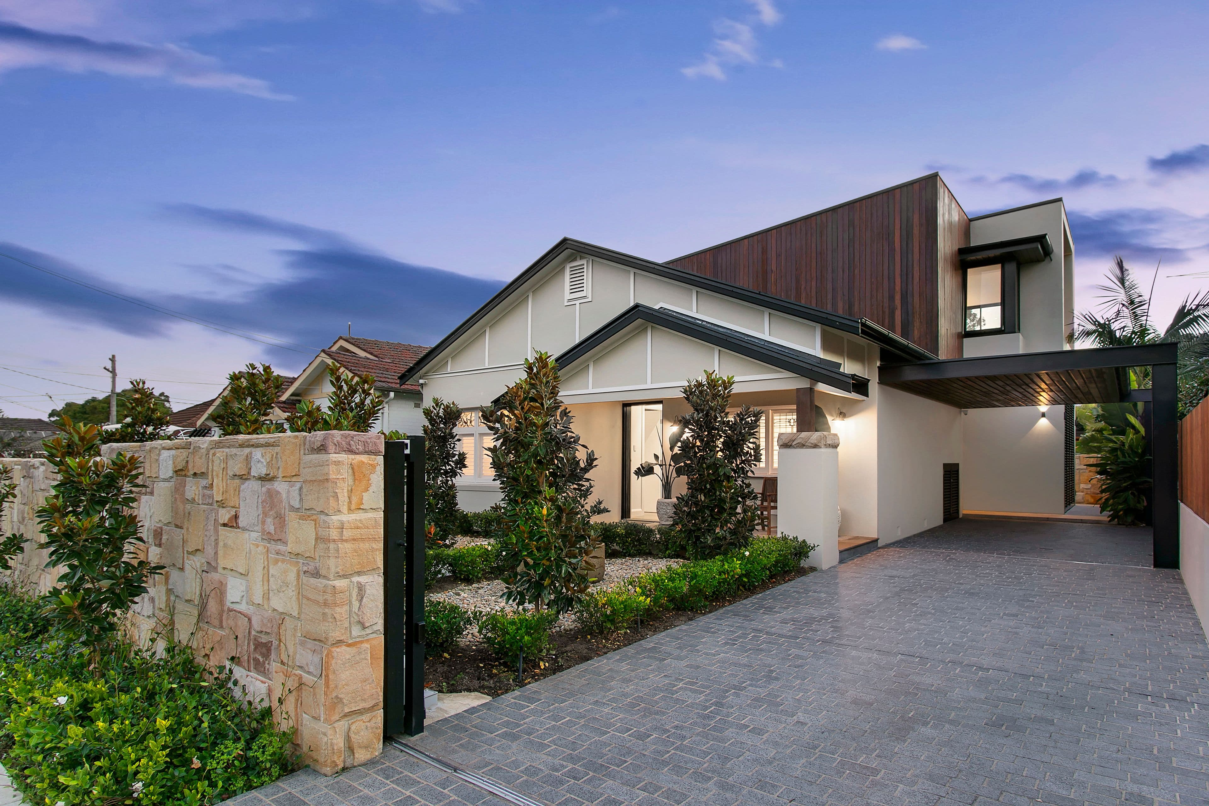71 High Street, Willoughby - Image 1