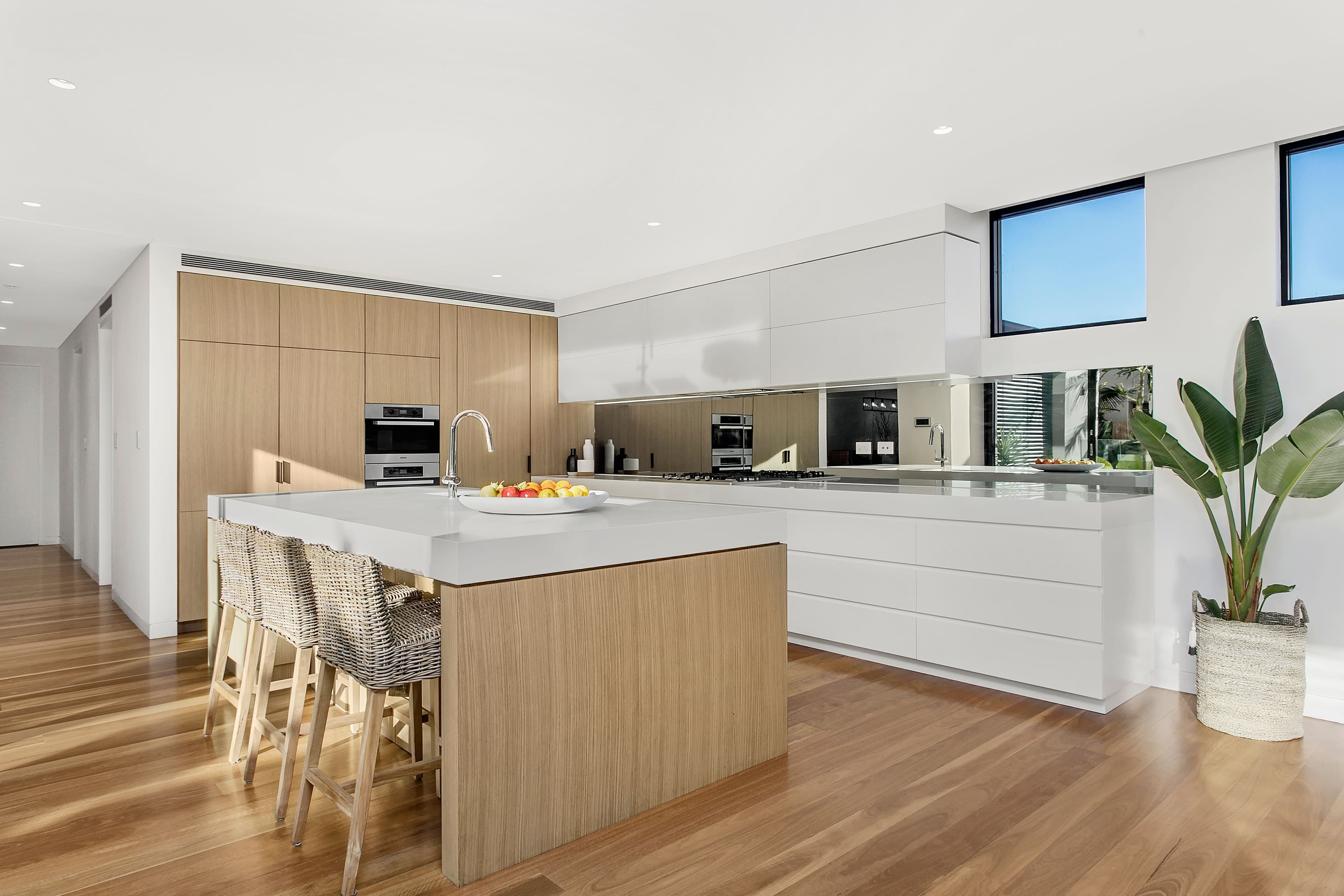 71 High Street, Willoughby - Thumbnail 2