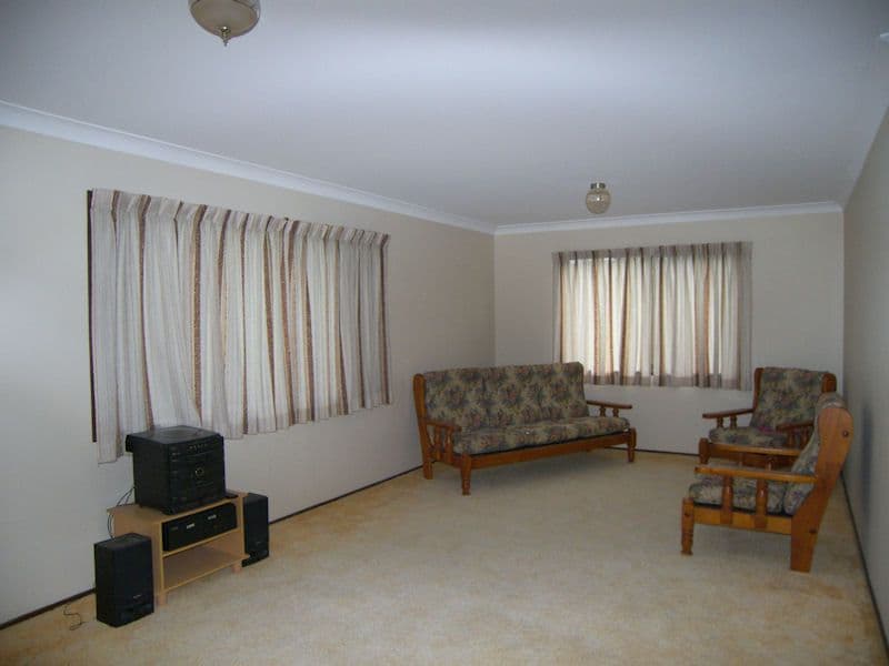 3 Stirling Street, BEAUDESERT QLD 4285, Beaudesert - Thumbnail 2