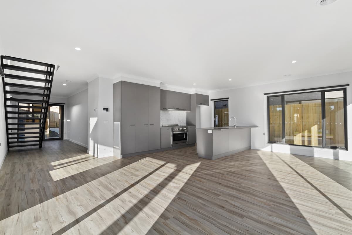 Townhouse 7 / 43 McNulty Drive, Traralgon VIC 3844, Traralgon - Thumbnail 2
