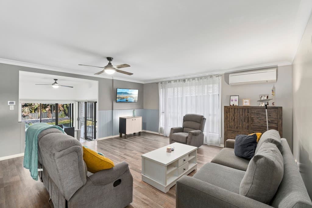 6 Flemmings Crescent, Horsley, NSW, 2530, Horsley - Thumbnail 2
