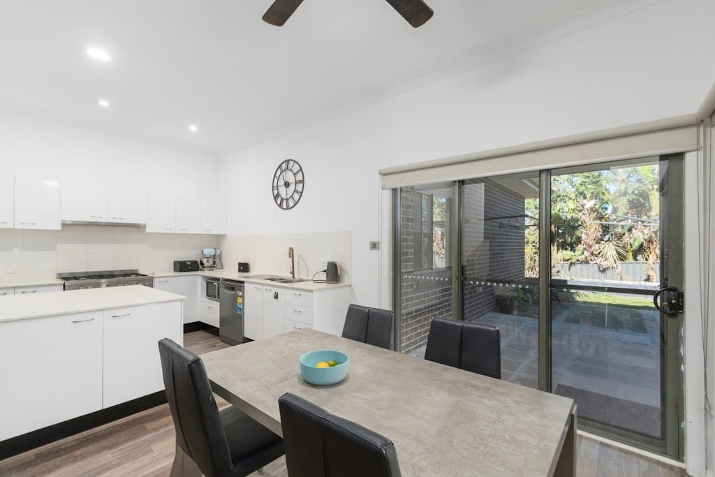 6 Flemmings Crescent, Horsley, NSW, 2530, Horsley - Thumbnail 4