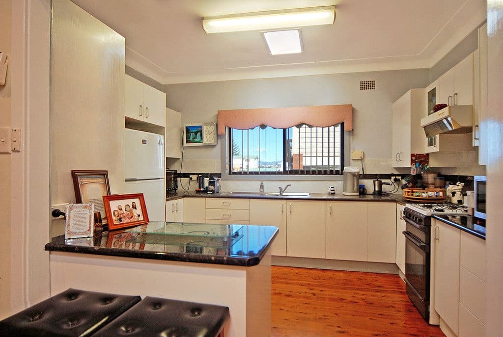 27 Shell Cove Road, BARRACK POINT NSW 2528, Barrack Point - Thumbnail 2