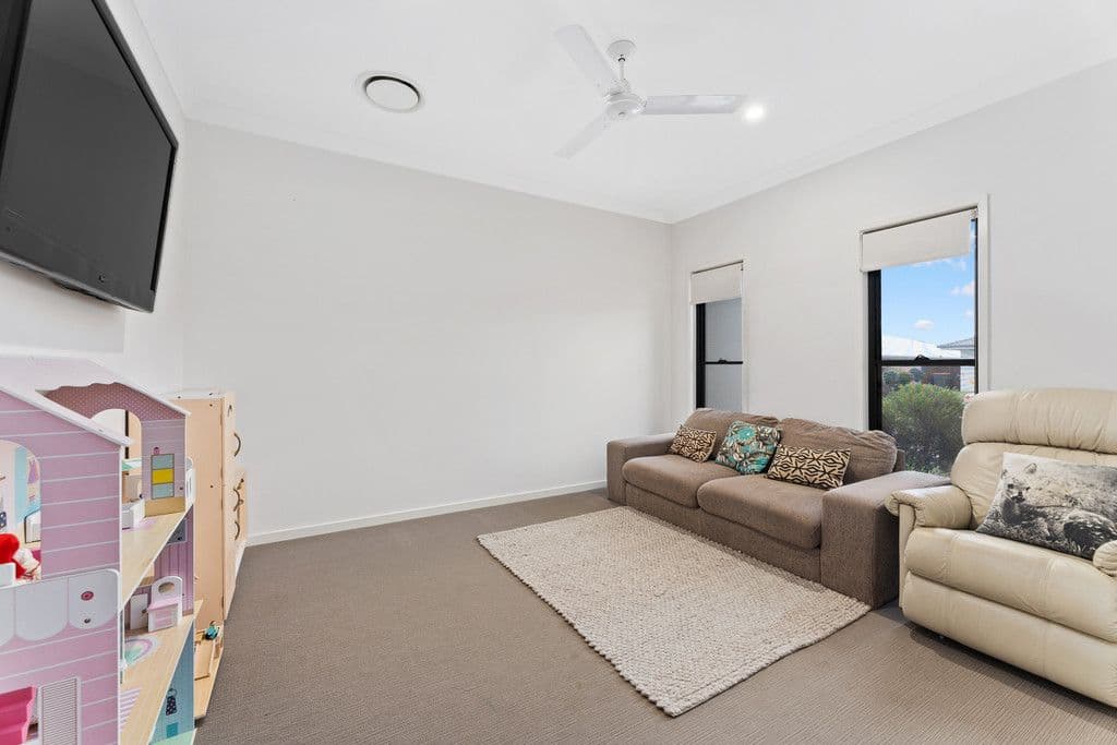 43 Bedarra Crescent, Burpengary East QLD 4505, Burpengary East - Thumbnail 4