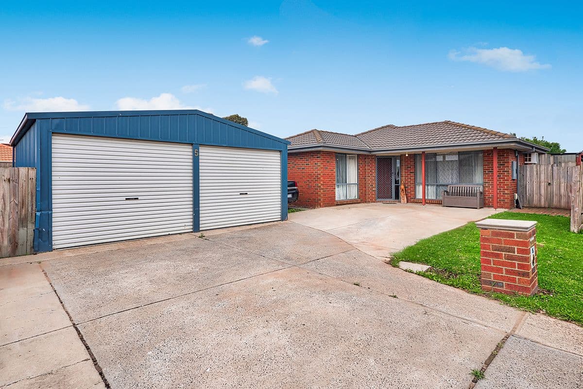 5 Nyah Place, Cranbourne West VIC 3977, Cranbourne West - Image 1