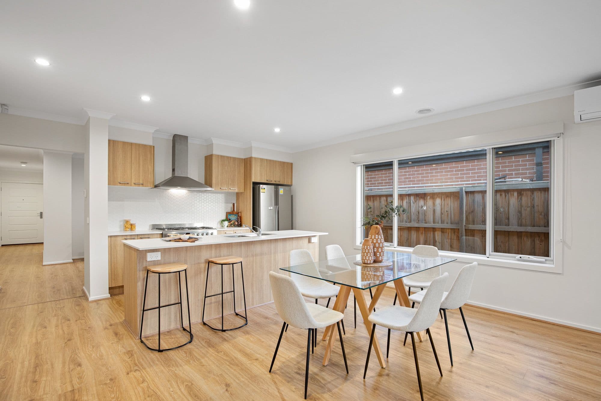 13 Magellan Crescent, Werribee VIC 3030, Werribee - Thumbnail 7