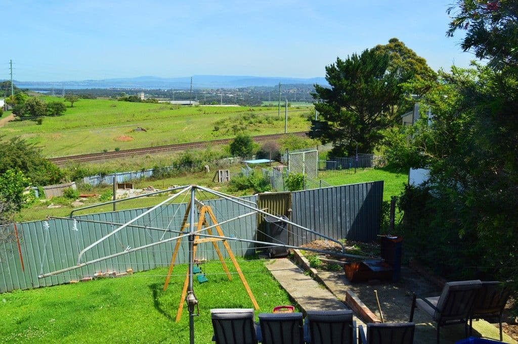 111 Farmborough Road, Farmborough Heights - Thumbnail 5