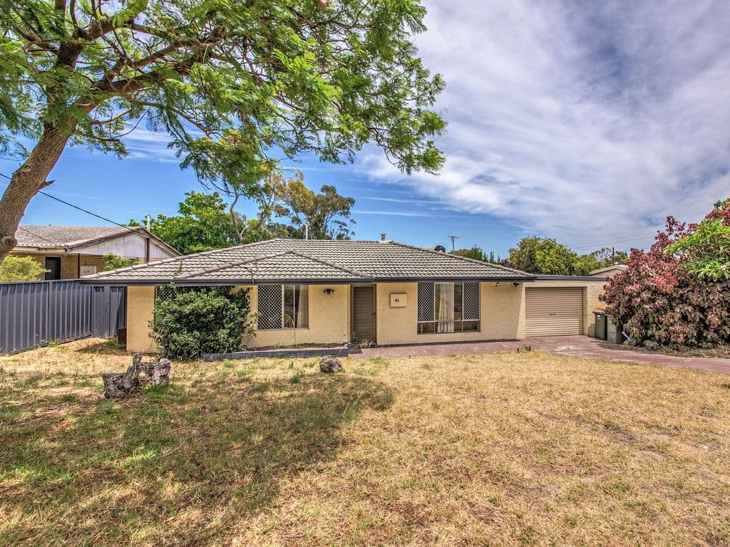 17 High Street, Avoca VIC 3467, Avoca - Image 1