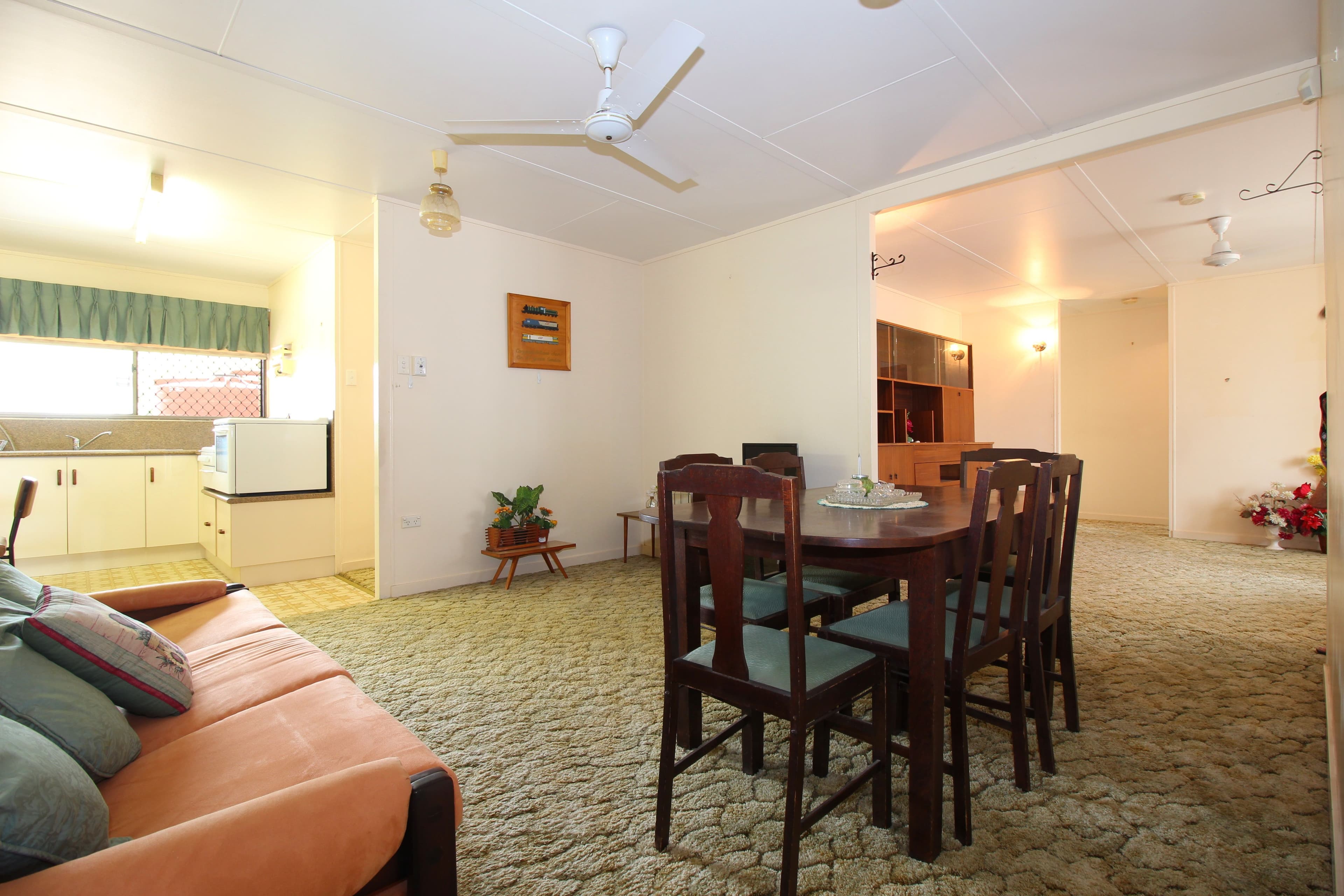23 Theresa Street, Emerald QLD 4720, Emerald - Thumbnail 6