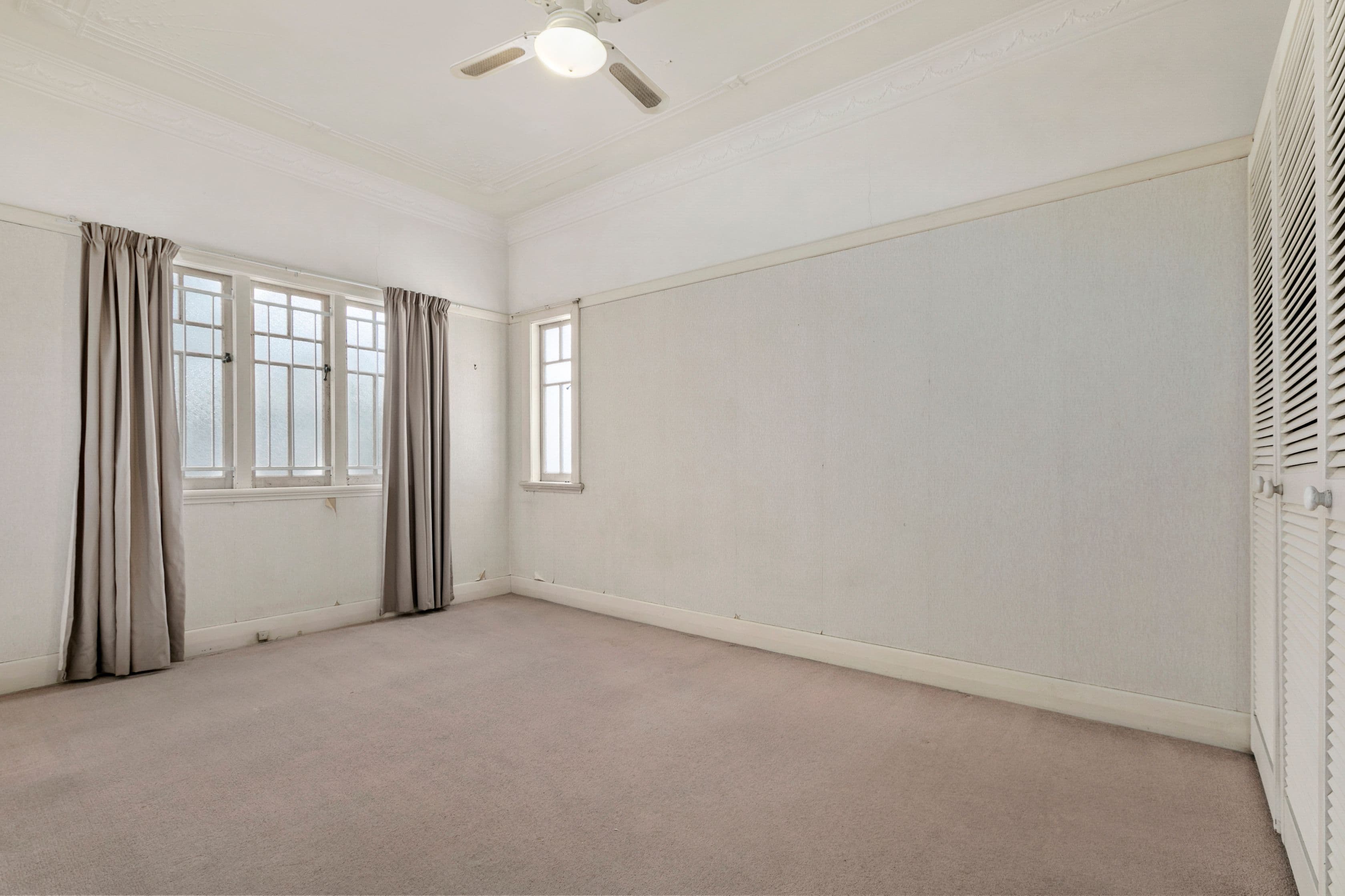 869 Logan Road, Holland Park West QLD 4121, Holland Park West - Thumbnail 6