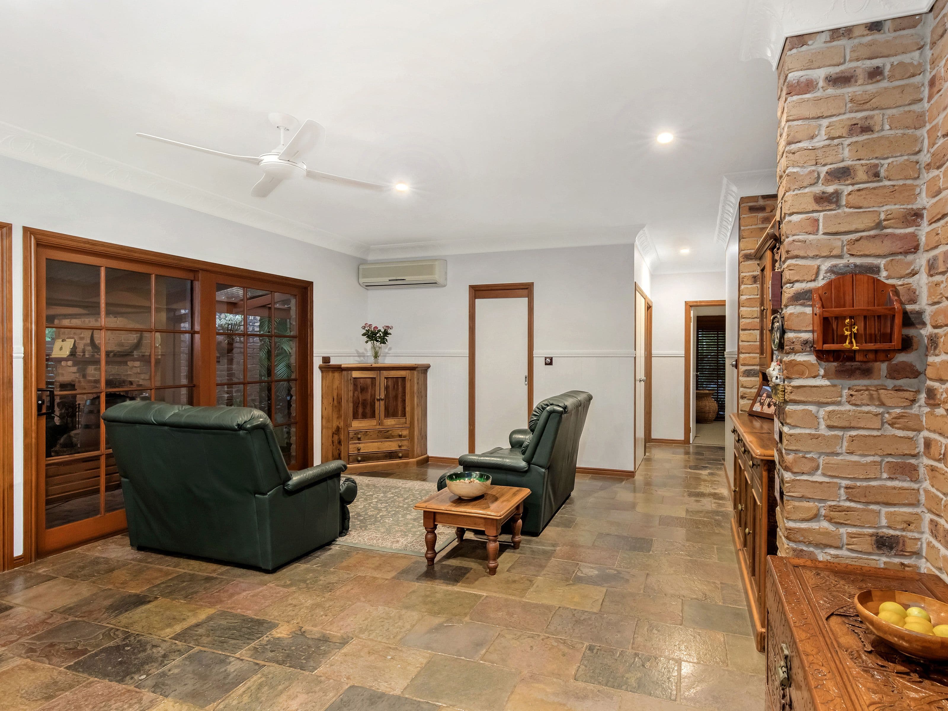 7 Innisfail Road, Highland Park QLD 4211, Highland Park - Thumbnail 8