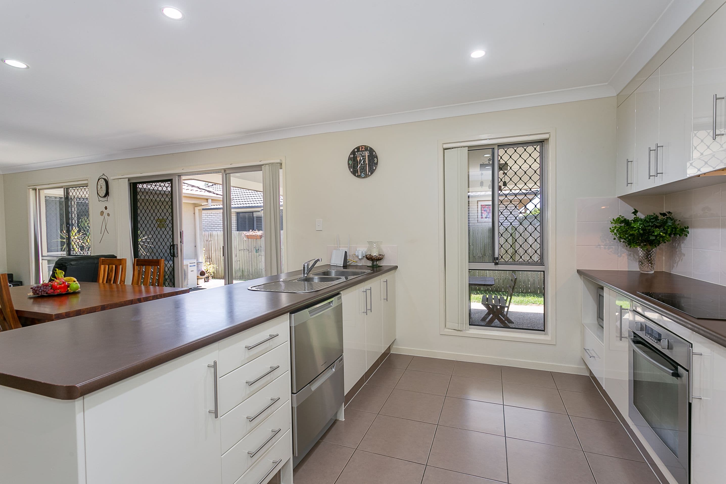 114 Sunview Road, Springfield QLD 4300, Springfield - Thumbnail 3