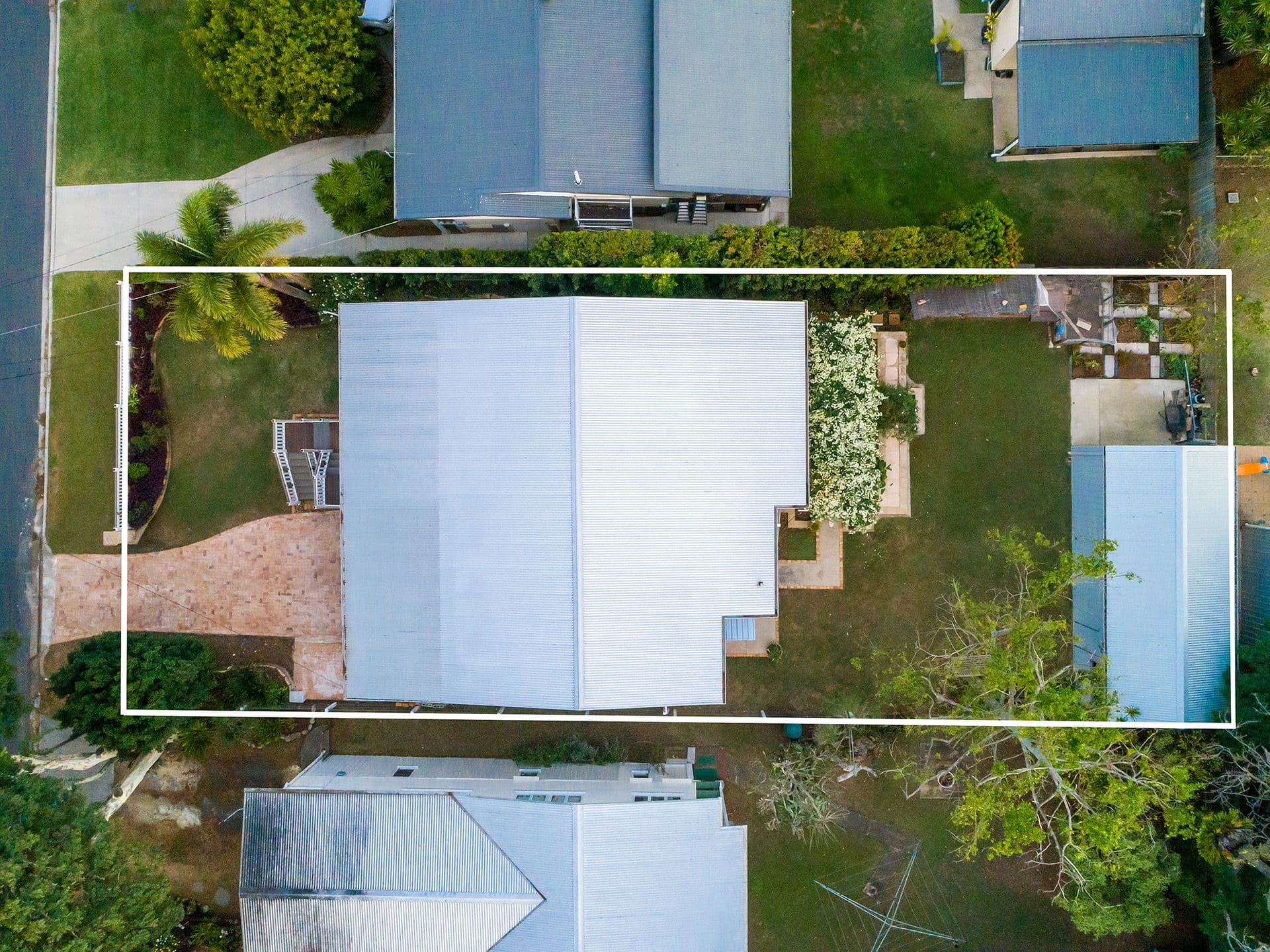 32 Bushing Street, Wynnum West QLD 4178, Wynnum West - Thumbnail 2