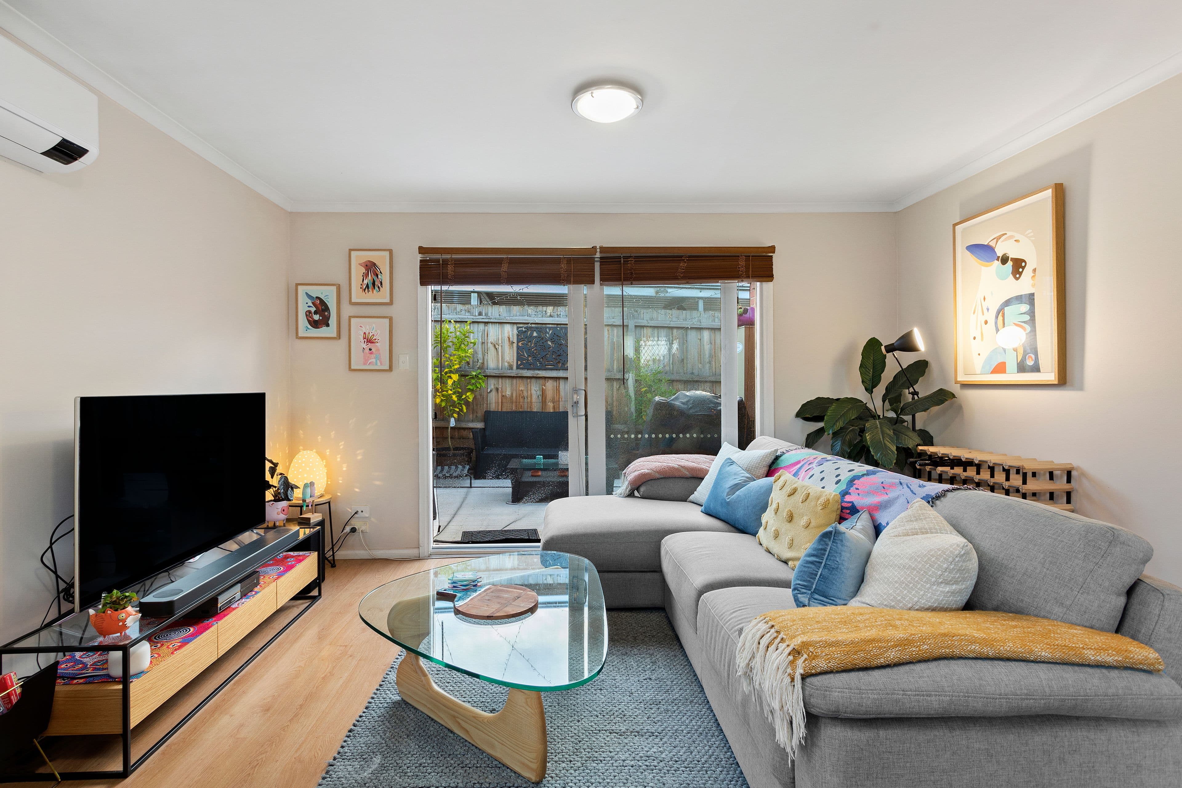 5 Sunray Avenue, Cheltenham VIC 3192, Cheltenham - Thumbnail 2