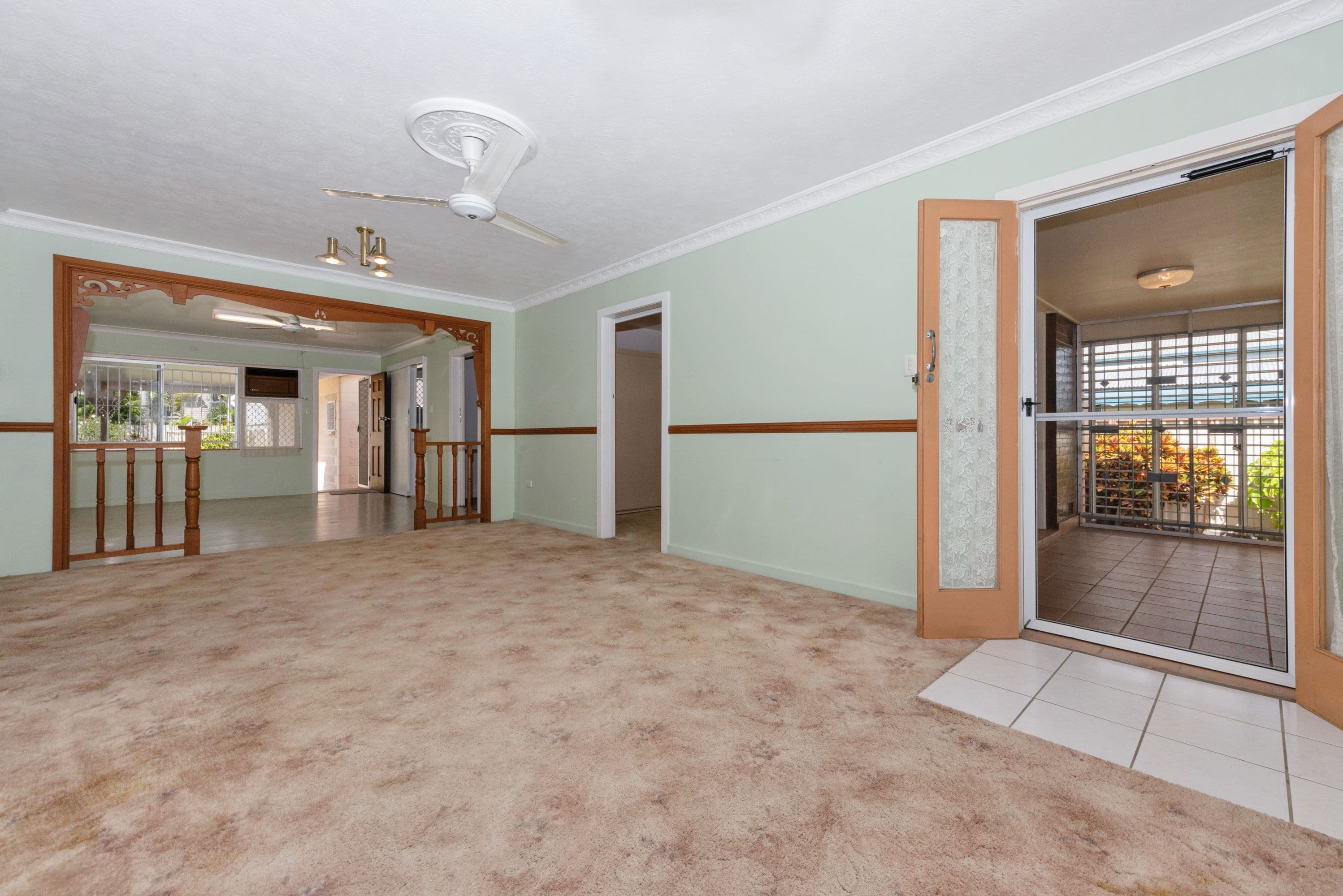 20 Surrey Street, Hyde Park QLD 4812, Hyde Park - Thumbnail 2
