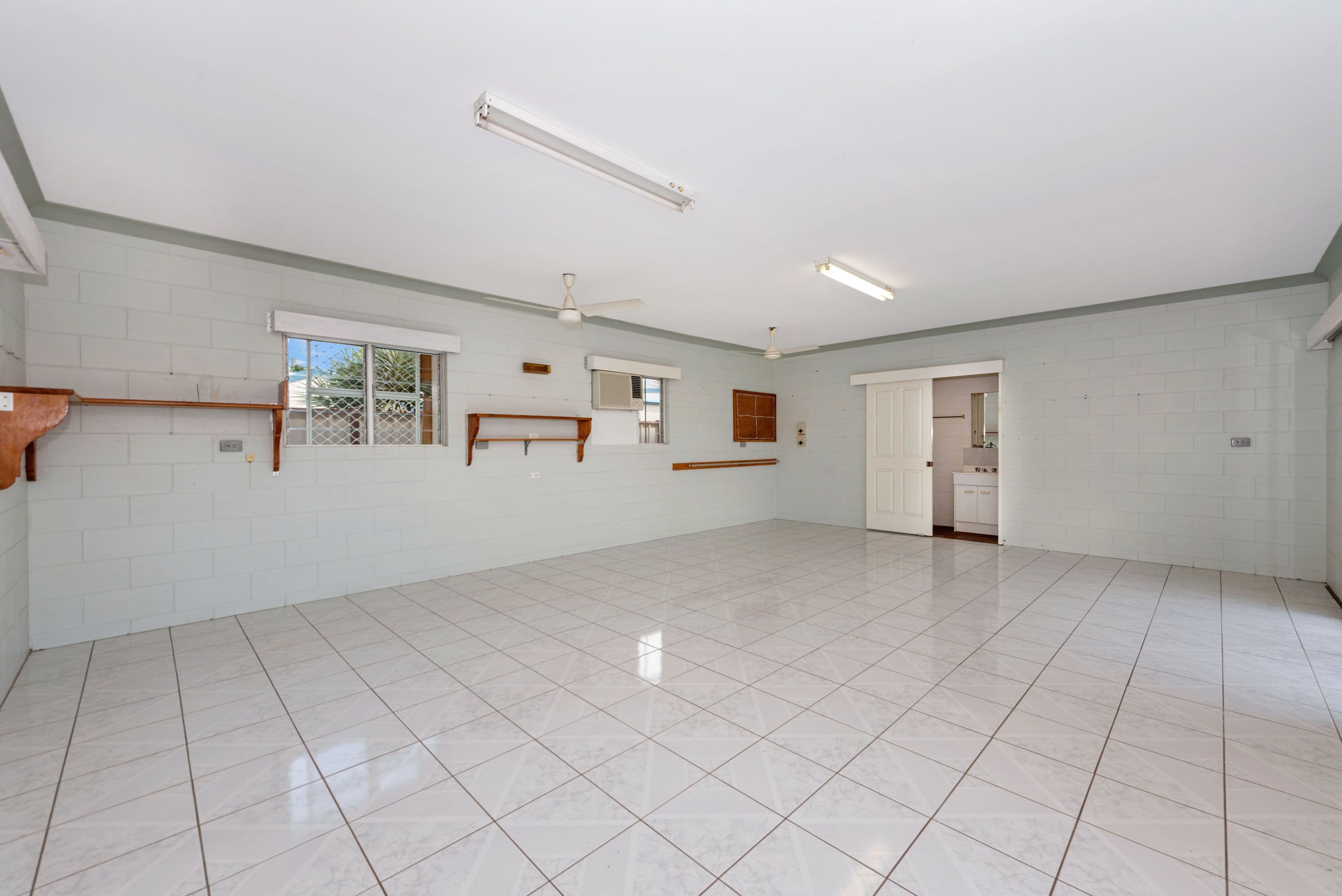 20 Surrey Street, Hyde Park QLD 4812, Hyde Park - Thumbnail 8