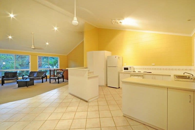 16 Moonlight Drive, JUBILEE POCKET QLD 4802, Jubilee Pocket - Thumbnail 2