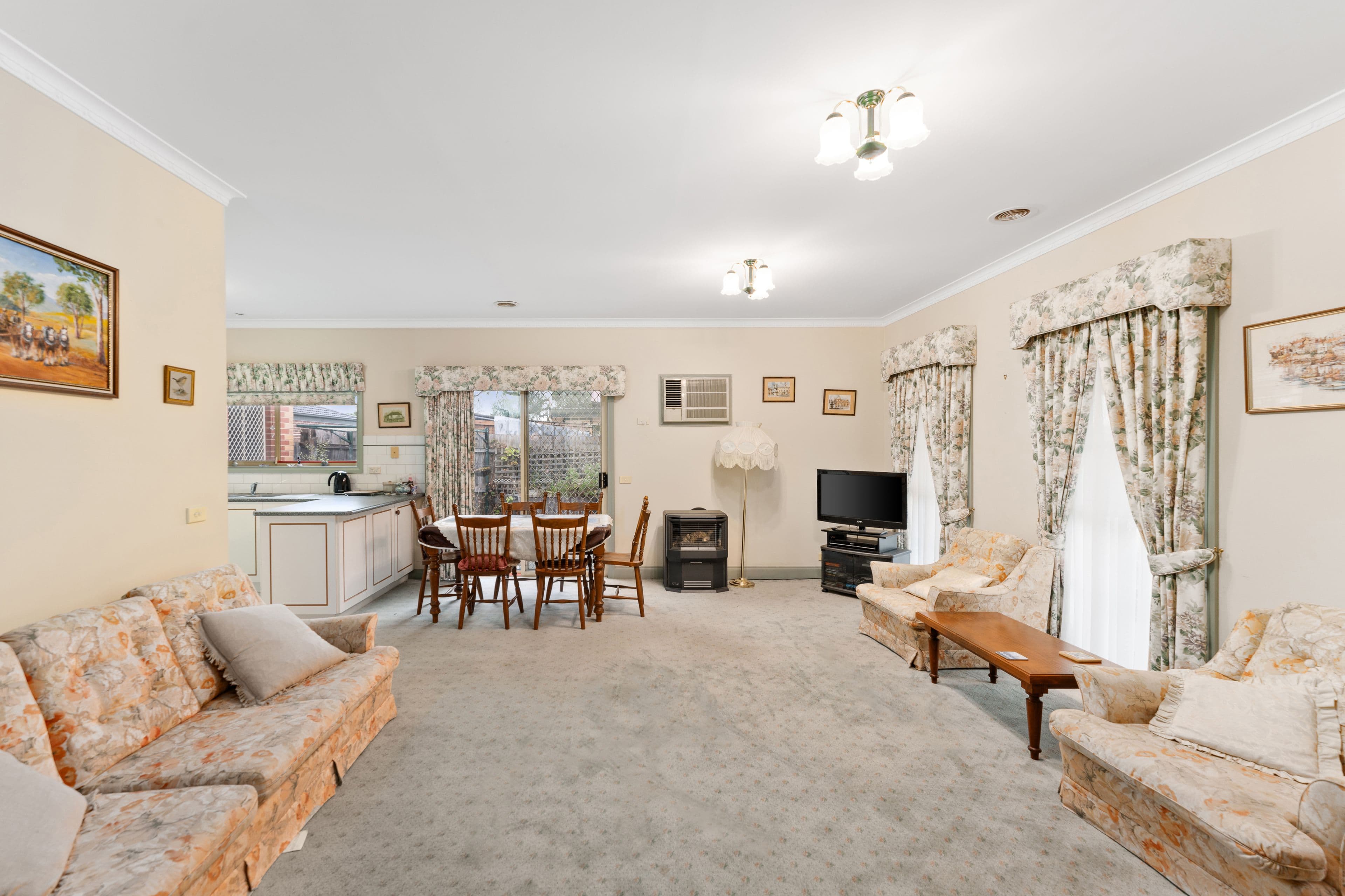 14 Harker Street, Sunbury VIC 3429, Sunbury - Thumbnail 2