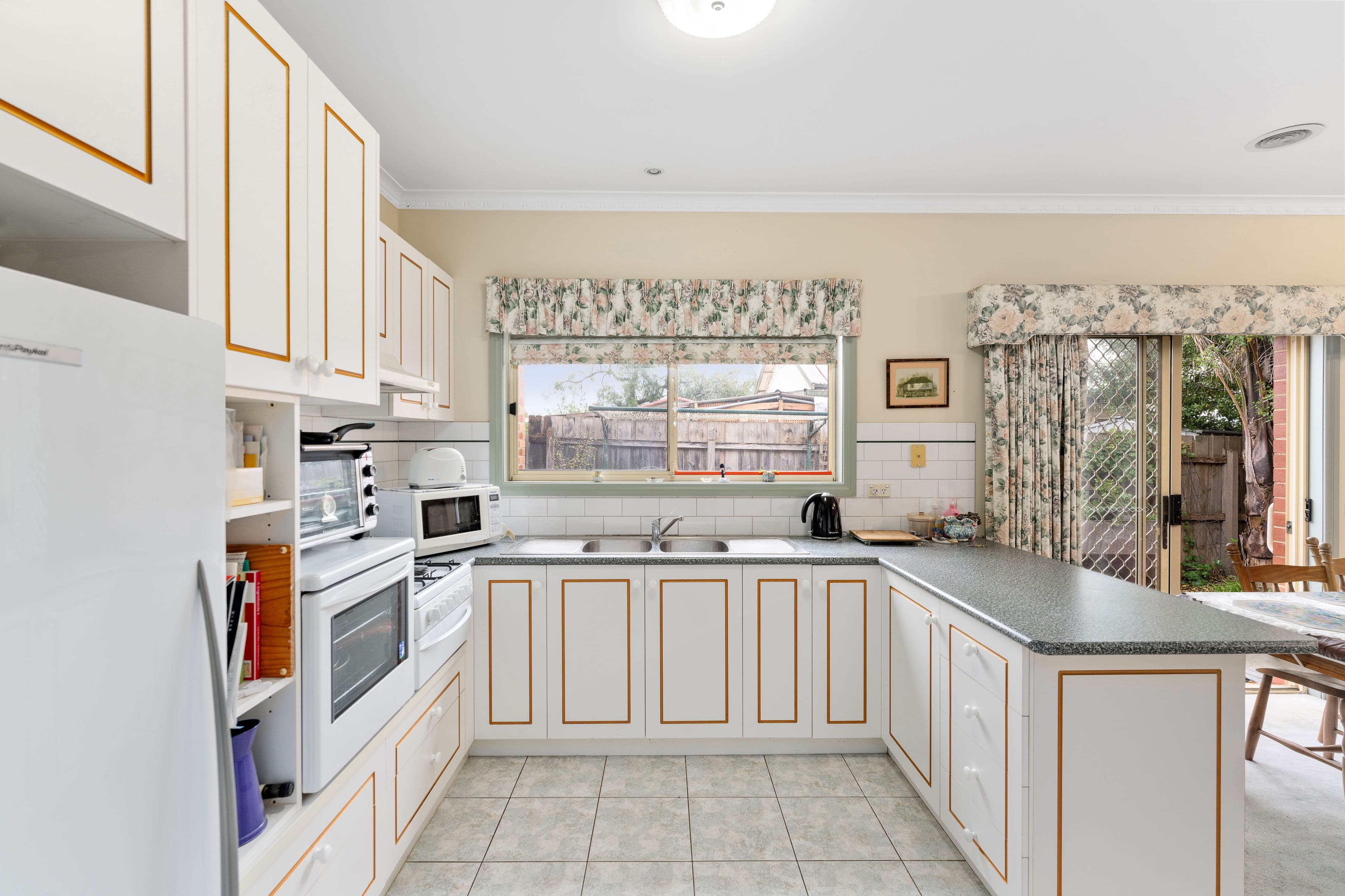 14 Harker Street, Sunbury VIC 3429, Sunbury - Thumbnail 4