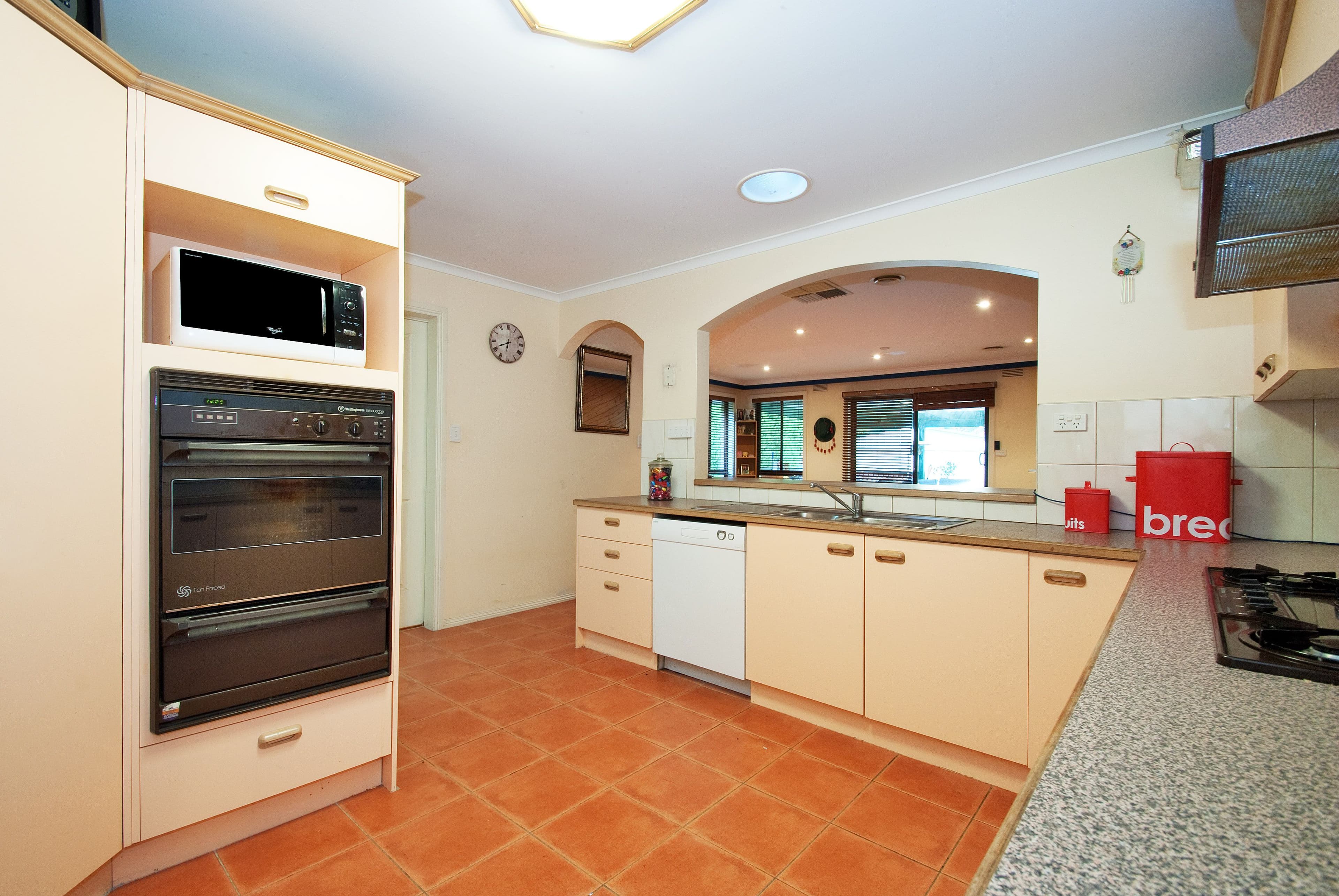 9 Larissa Court, Croydon VIC 3136, Croydon - Thumbnail 2