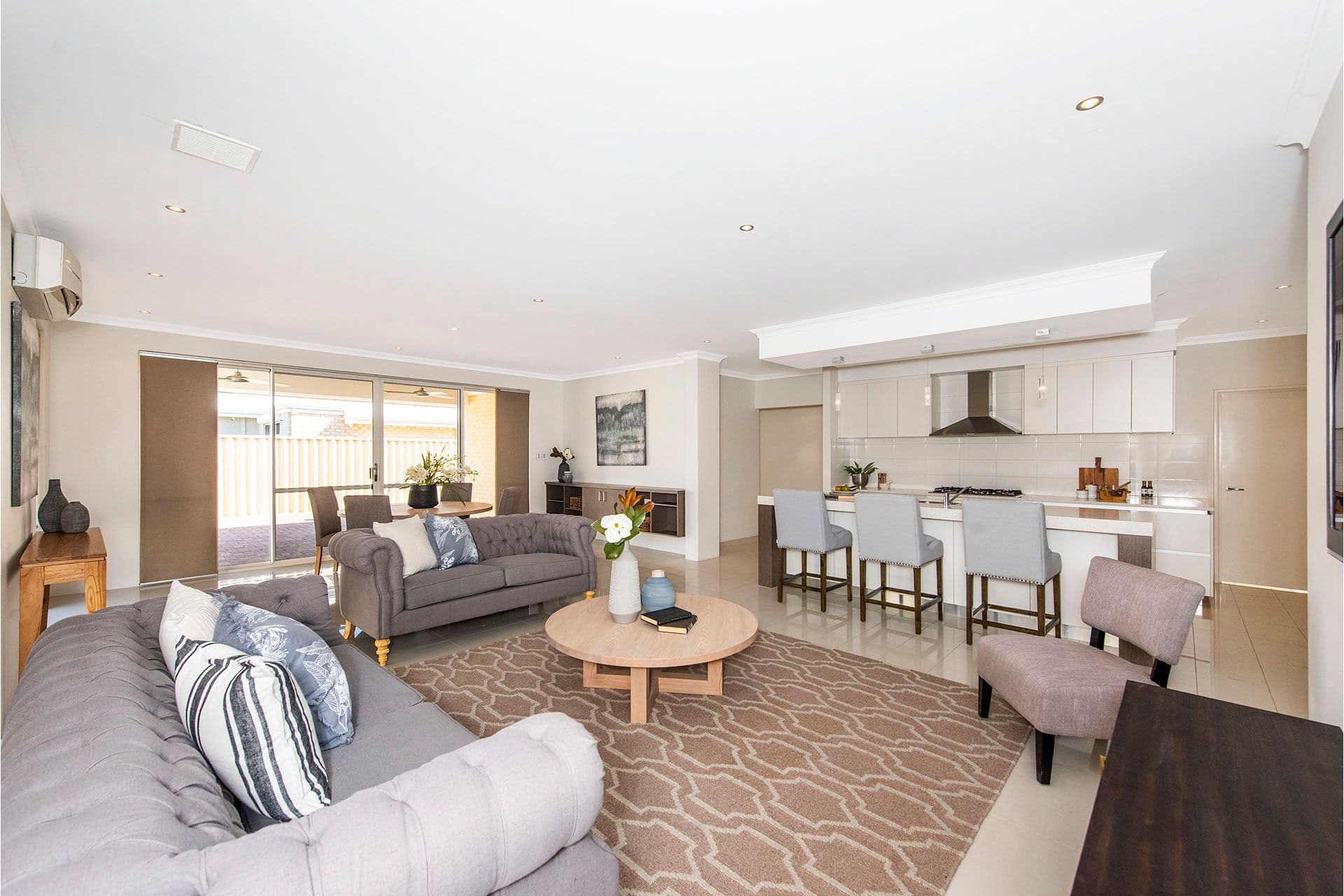 10 Stillwater Street, Southern River WA 6110, Southern River - Thumbnail 2
