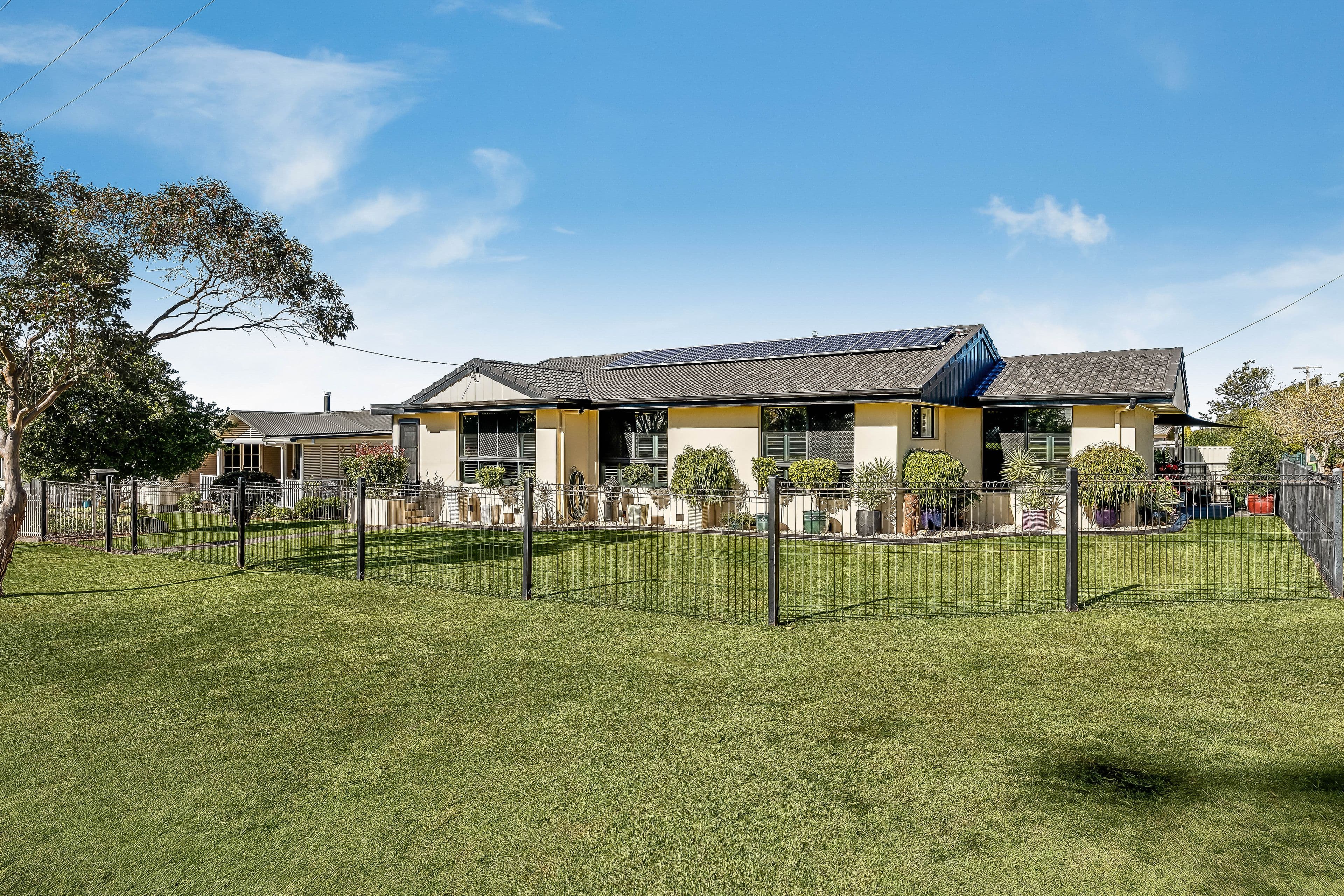 10 Allison Street, Harristown QLD 4350, Harristown - Thumbnail 2