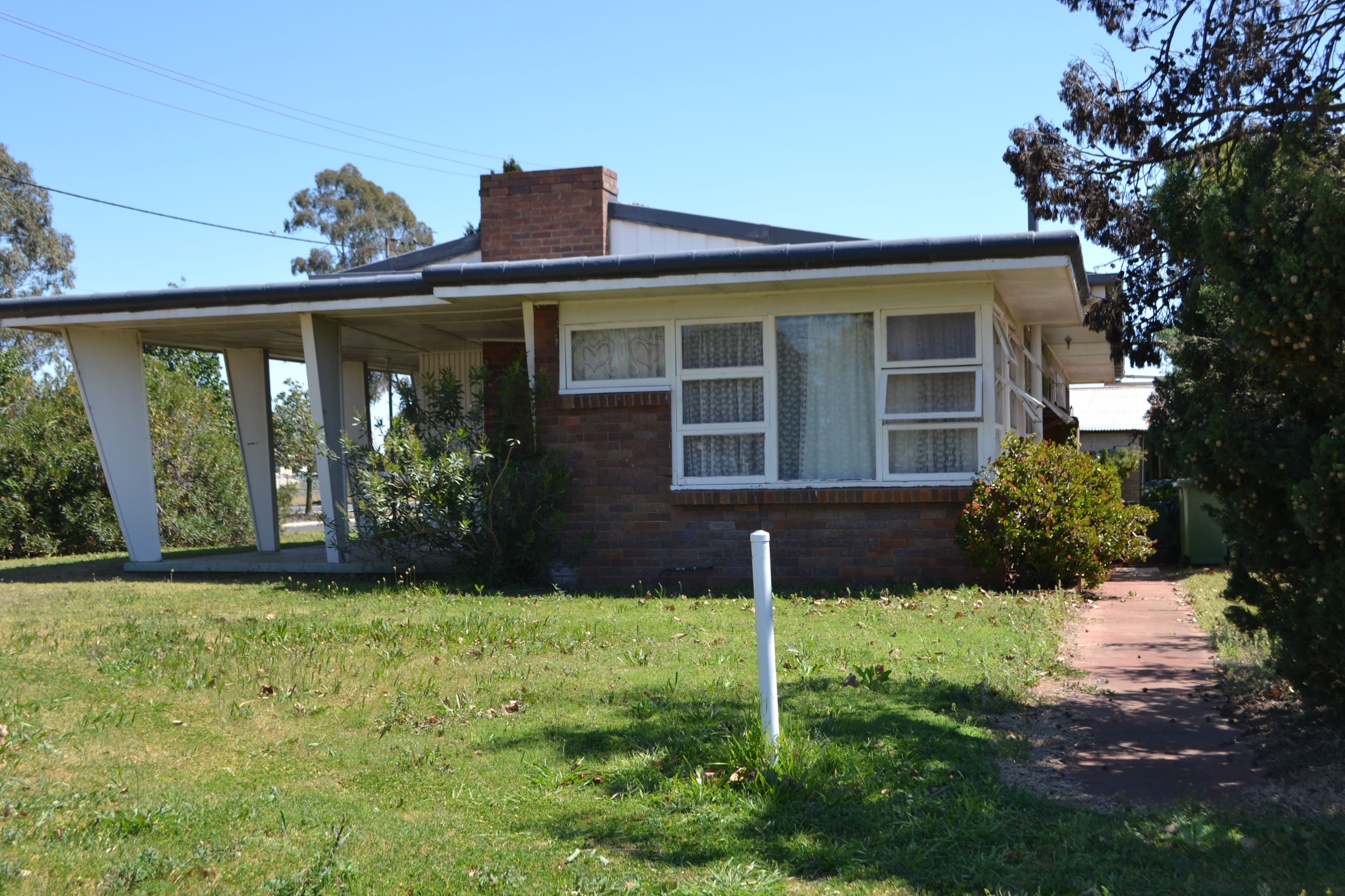 96 Beale Street, Oakey QLD 4401, Oakey - Thumbnail 2