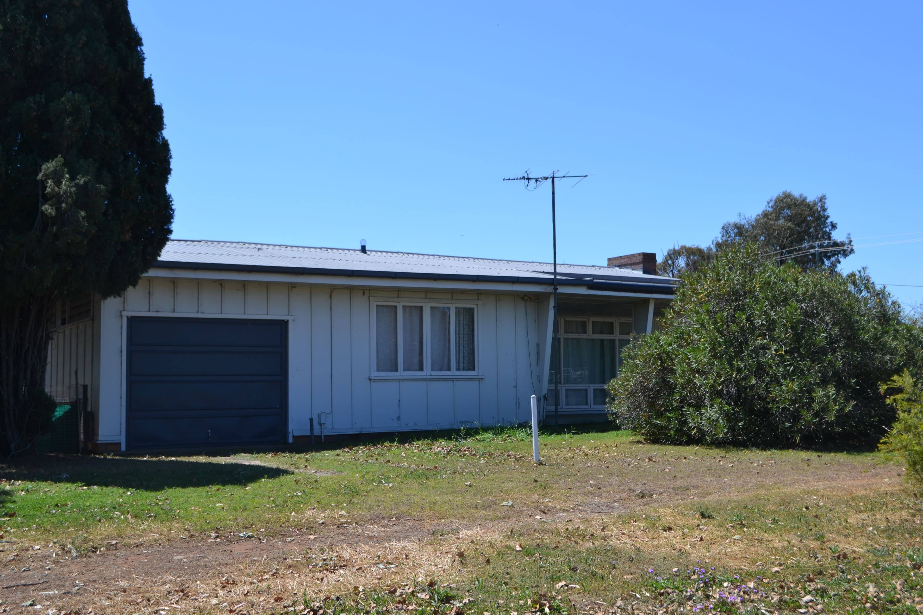 96 Beale Street, Oakey QLD 4401, Oakey - Thumbnail 4