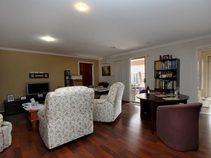 6/33-39 Hamilton Street, Tarneit - Thumbnail 2