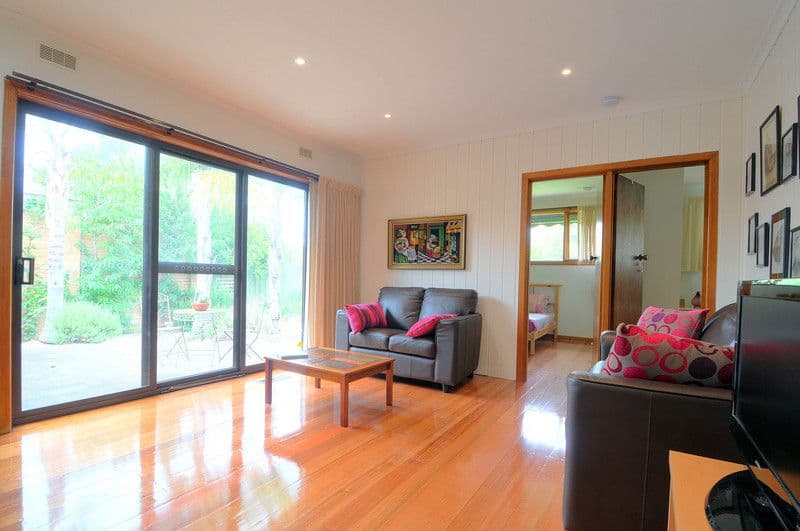 34  Albany Crescent, ASPENDALE VIC 3195, Aspendale - Thumbnail 2