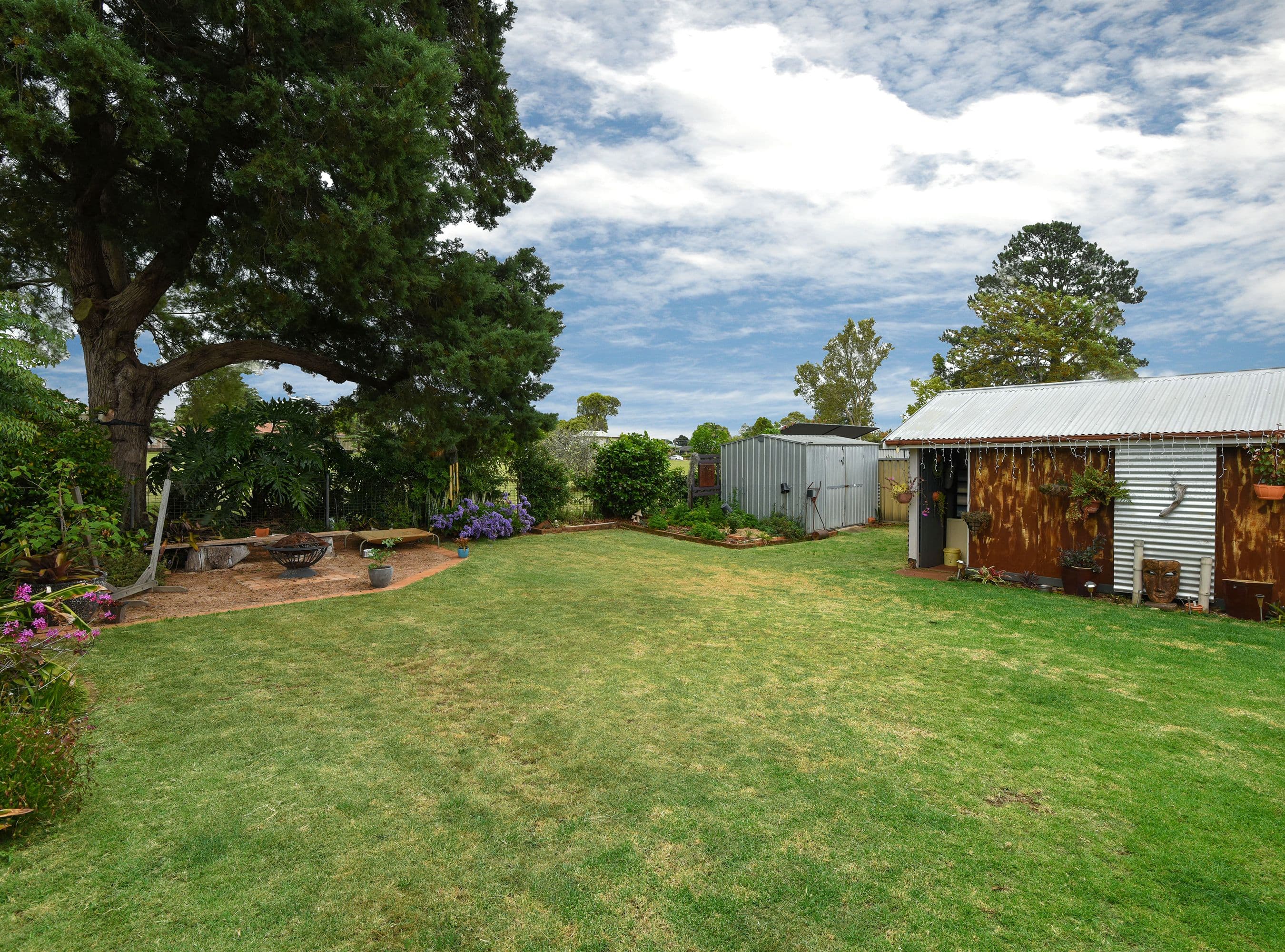 11 Rosina Street, Newtown QLD 4350, Newtown - Thumbnail 2