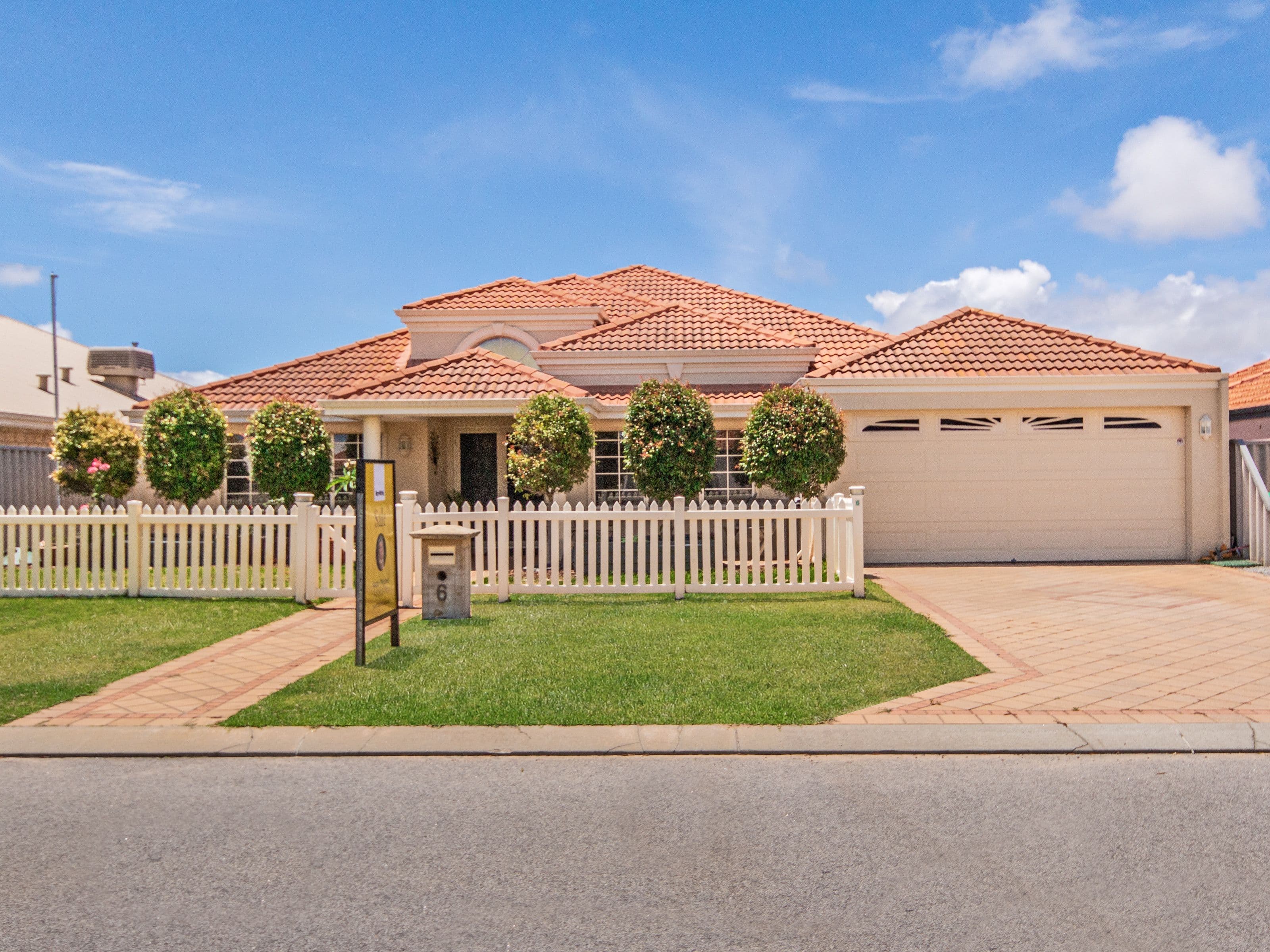 6 Dominion Way, Rockingham WA 6168, Rockingham - Thumbnail 2
