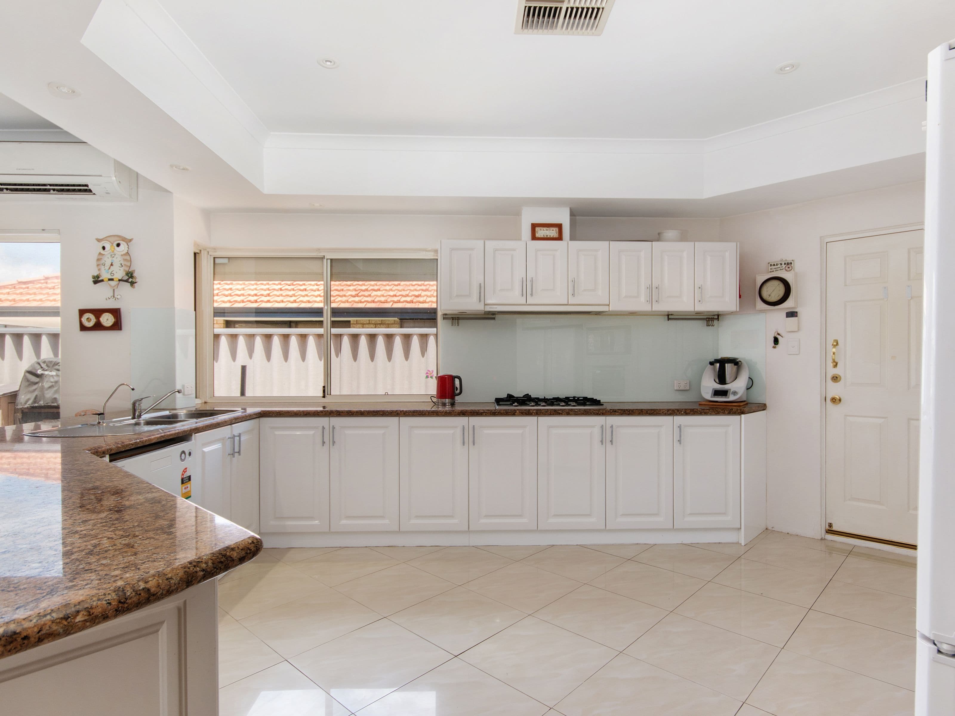 6 Dominion Way, Rockingham WA 6168, Rockingham - Thumbnail 8