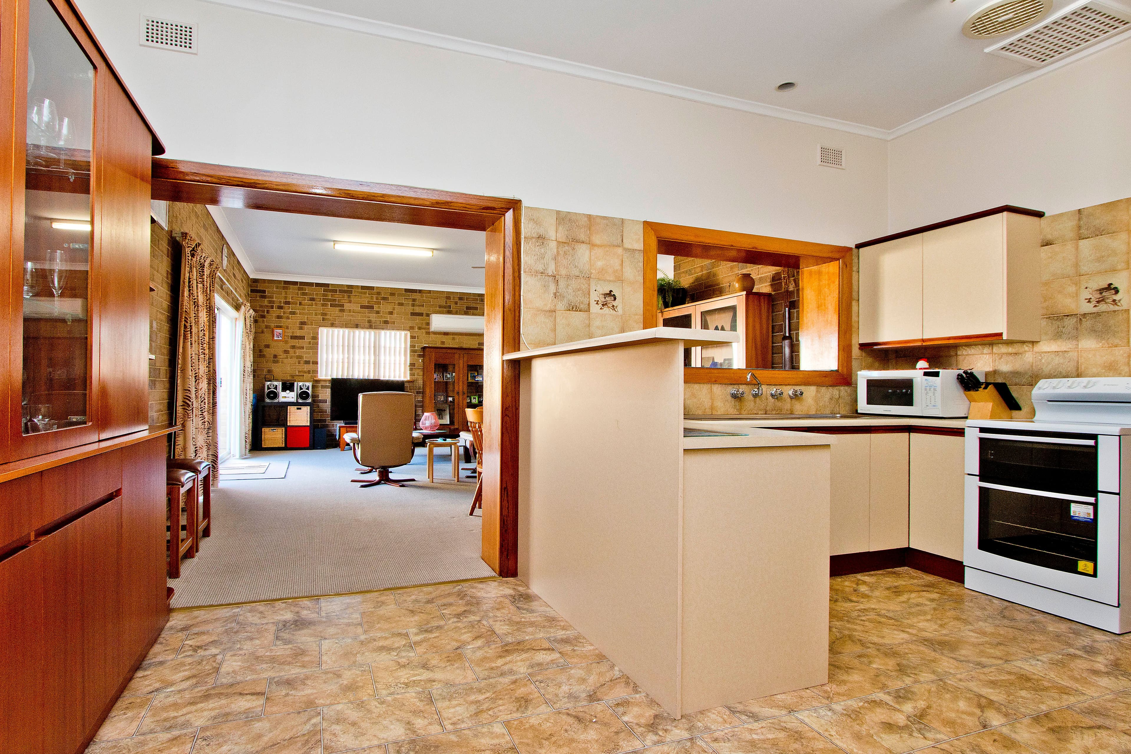 19 Swanwick Street, Henley Beach SA 5022, Henley Beach - Thumbnail 5