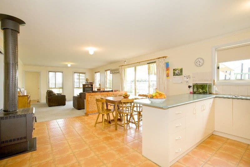 22 Greenfield Drive, MORIAC VIC 3240, Moriac - Thumbnail 3