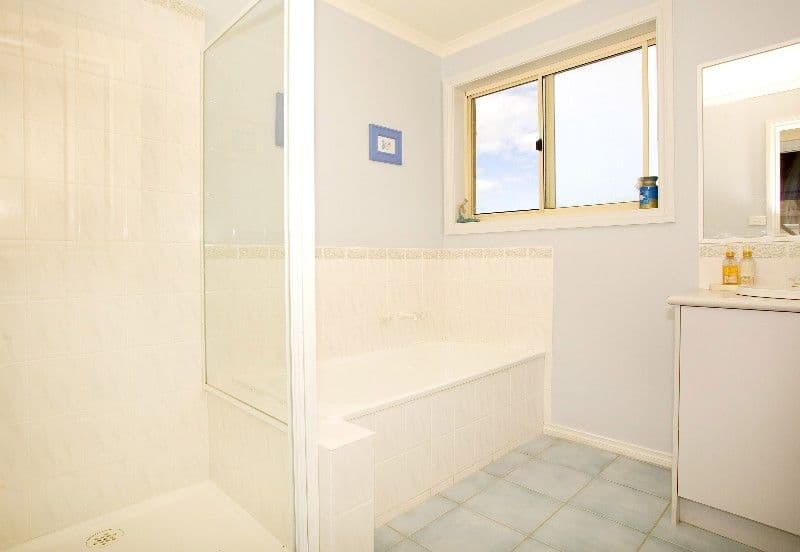 22 Greenfield Drive, MORIAC VIC 3240, Moriac - Thumbnail 4