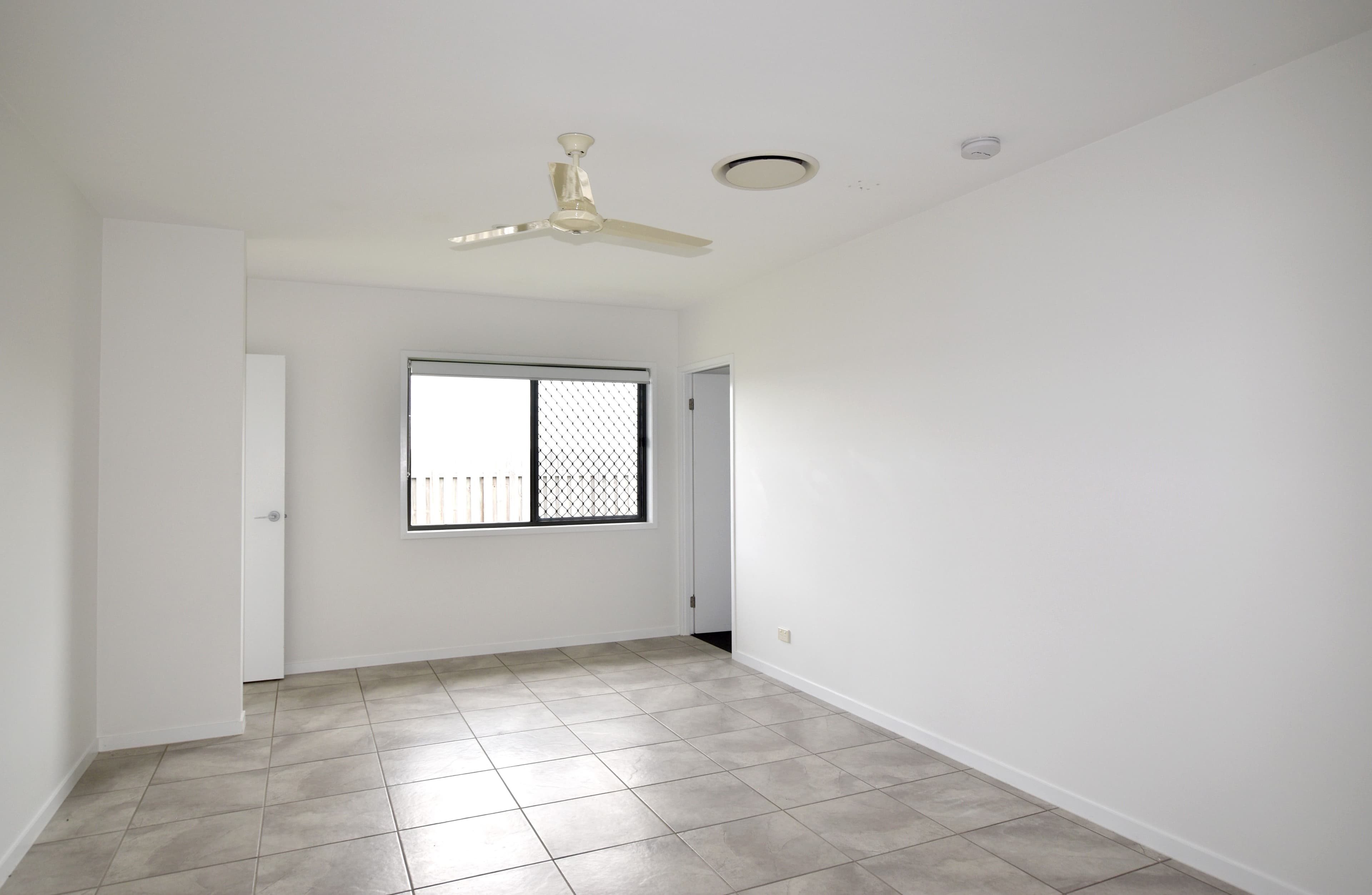 124 Emmadale Drive, New Auckland QLD 4680, New Auckland - Thumbnail 3