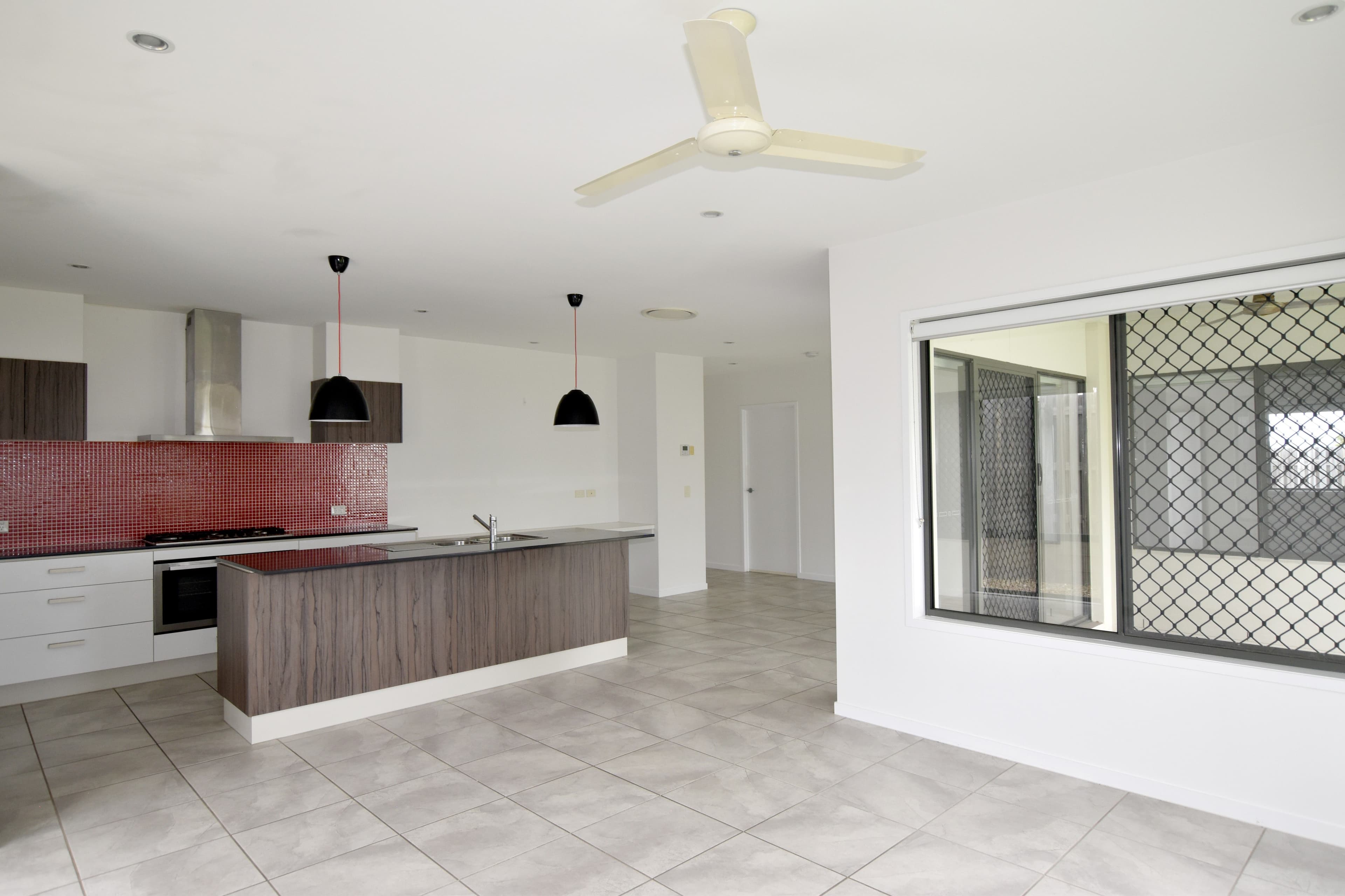 124 Emmadale Drive, New Auckland QLD 4680, New Auckland - Thumbnail 7
