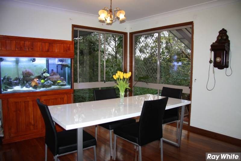 35 Leonarda Drive, FERNY HILLS QLD 4055, Ferny Hills - Thumbnail 2
