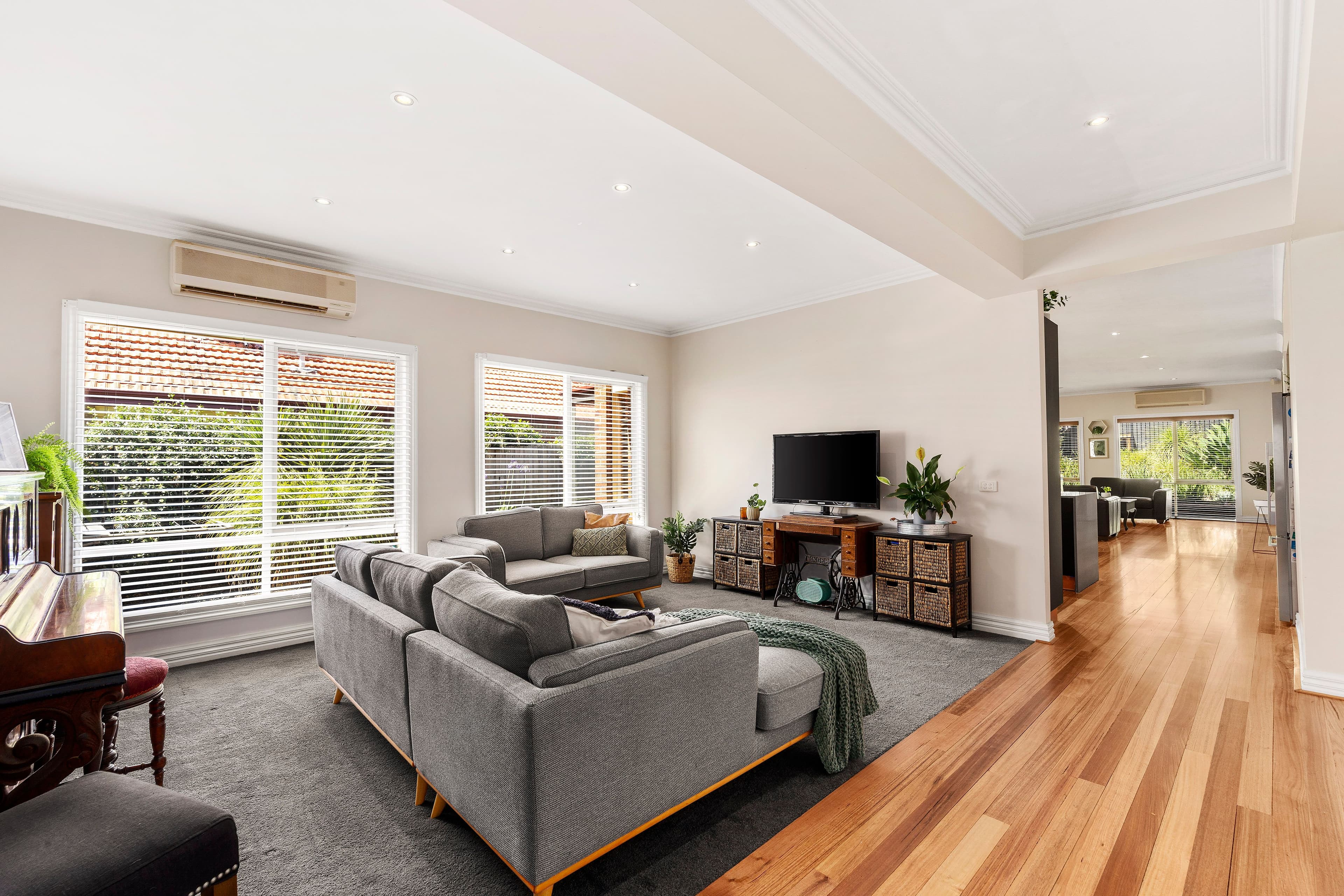 40 Golding Avenue, Rowville VIC 3178, Rowville - Thumbnail 2