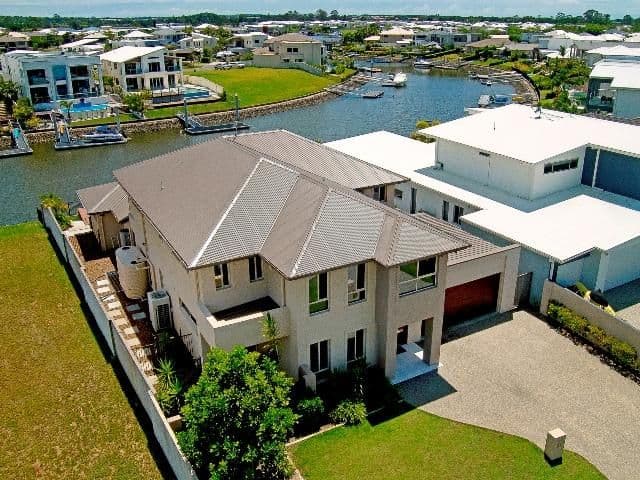 31 Southaven Drive, HELENSVALE QLD 4212, Helensvale - Thumbnail 2