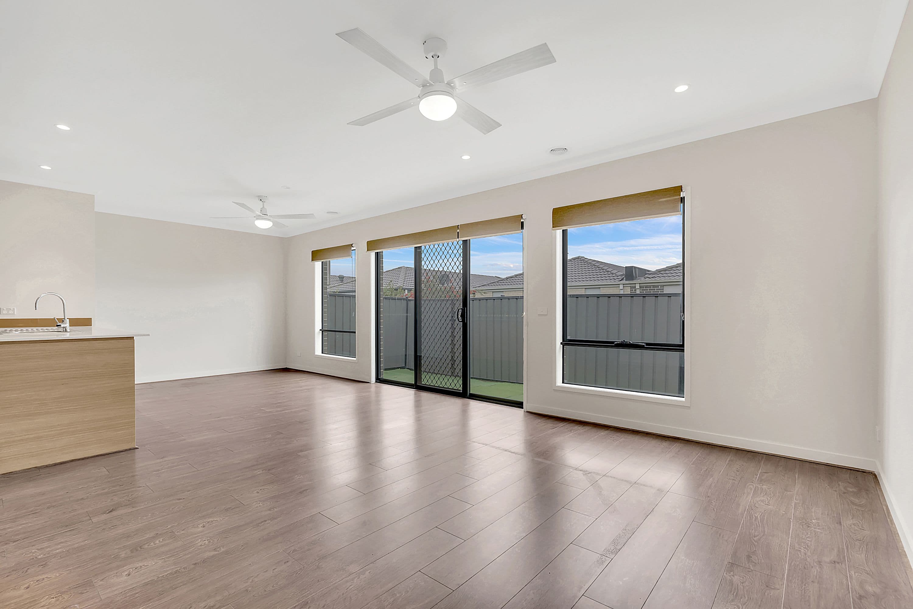 14 Loudon Circuit, Craigieburn VIC 3064, Craigieburn - Thumbnail 4