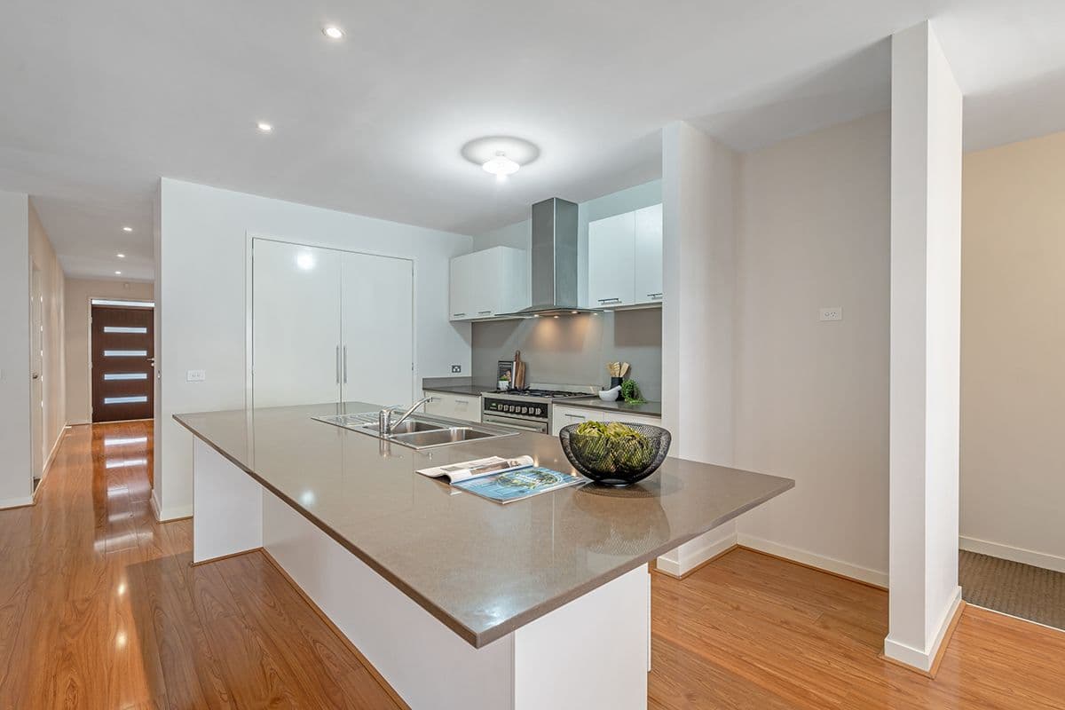 1 Pearce Way, Craigieburn VIC 3064, Craigieburn - Thumbnail 5