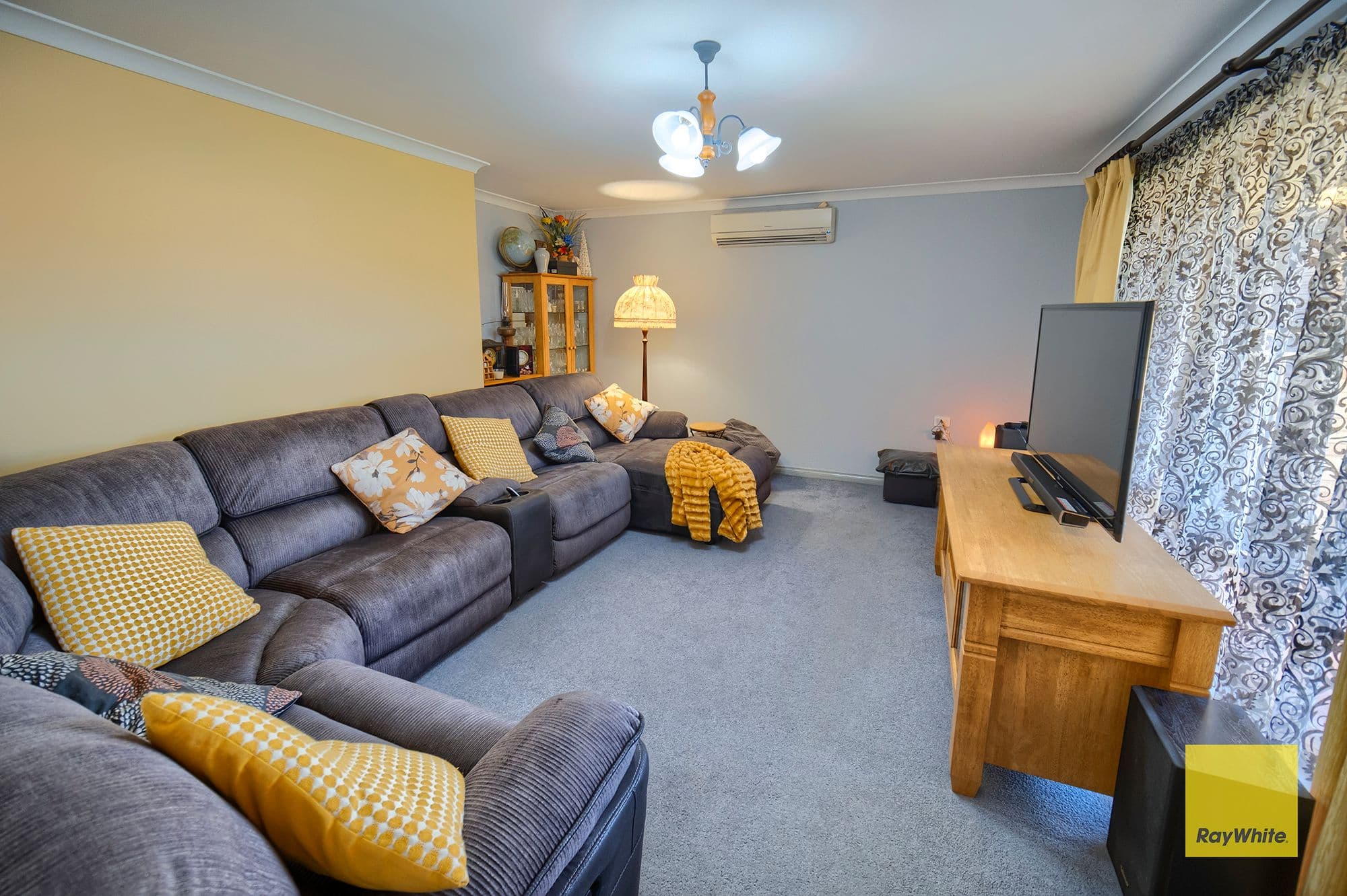 4 Salvado Road, Orana WA 6330, Orana - Thumbnail 2