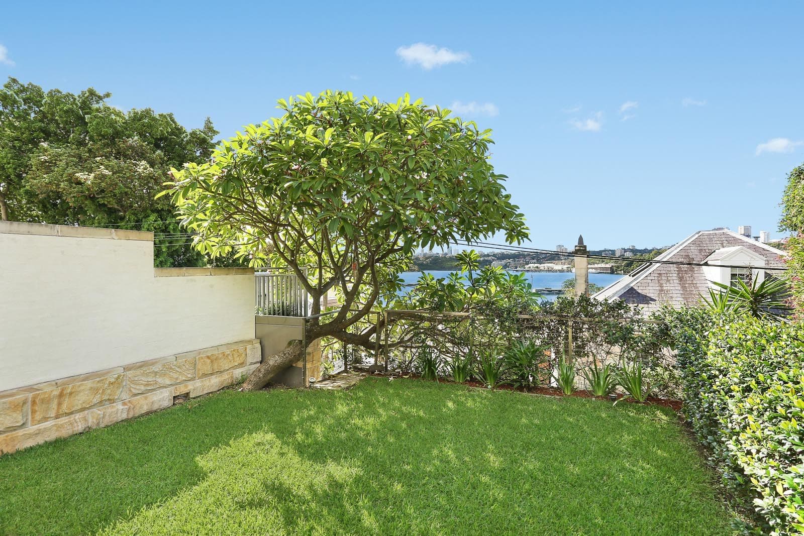 17 Ballast Point Road, Birchgrove - Thumbnail 3
