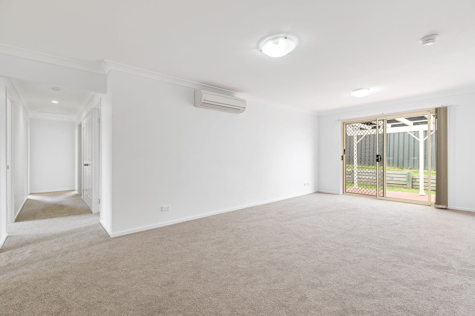 2 Harcourt Parade, Macquarie Hills - Thumbnail 4